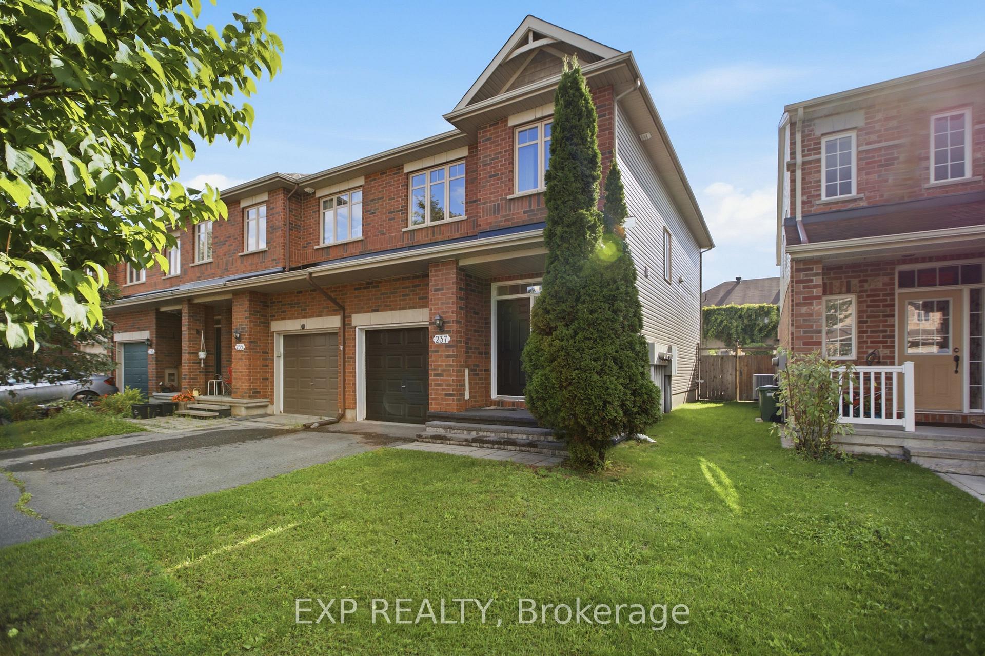 Photo 4 of 237 Eye Bright Crescent, Ottawa, Riverside South/Gloucester Glen — HOMEH