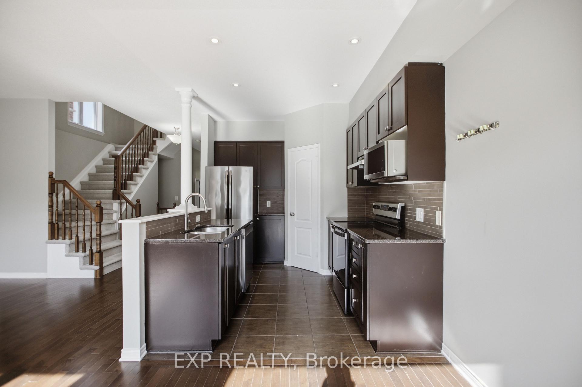 Photo 12 of 237 Eye Bright Crescent, Ottawa, Riverside South/Gloucester Glen — HOMEH