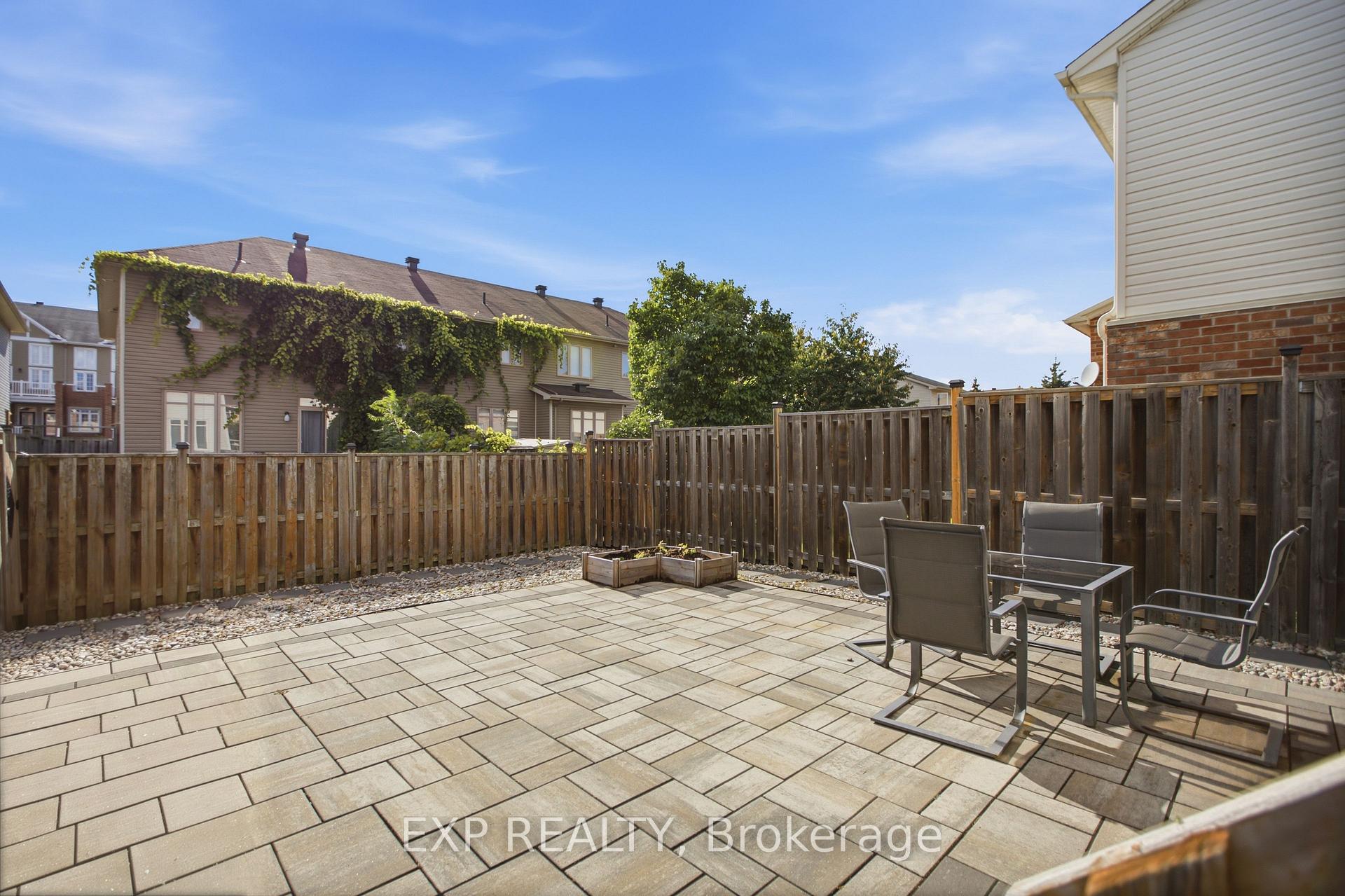 Photo 37 of 237 Eye Bright Crescent, Ottawa, Riverside South/Gloucester Glen — HOMEH