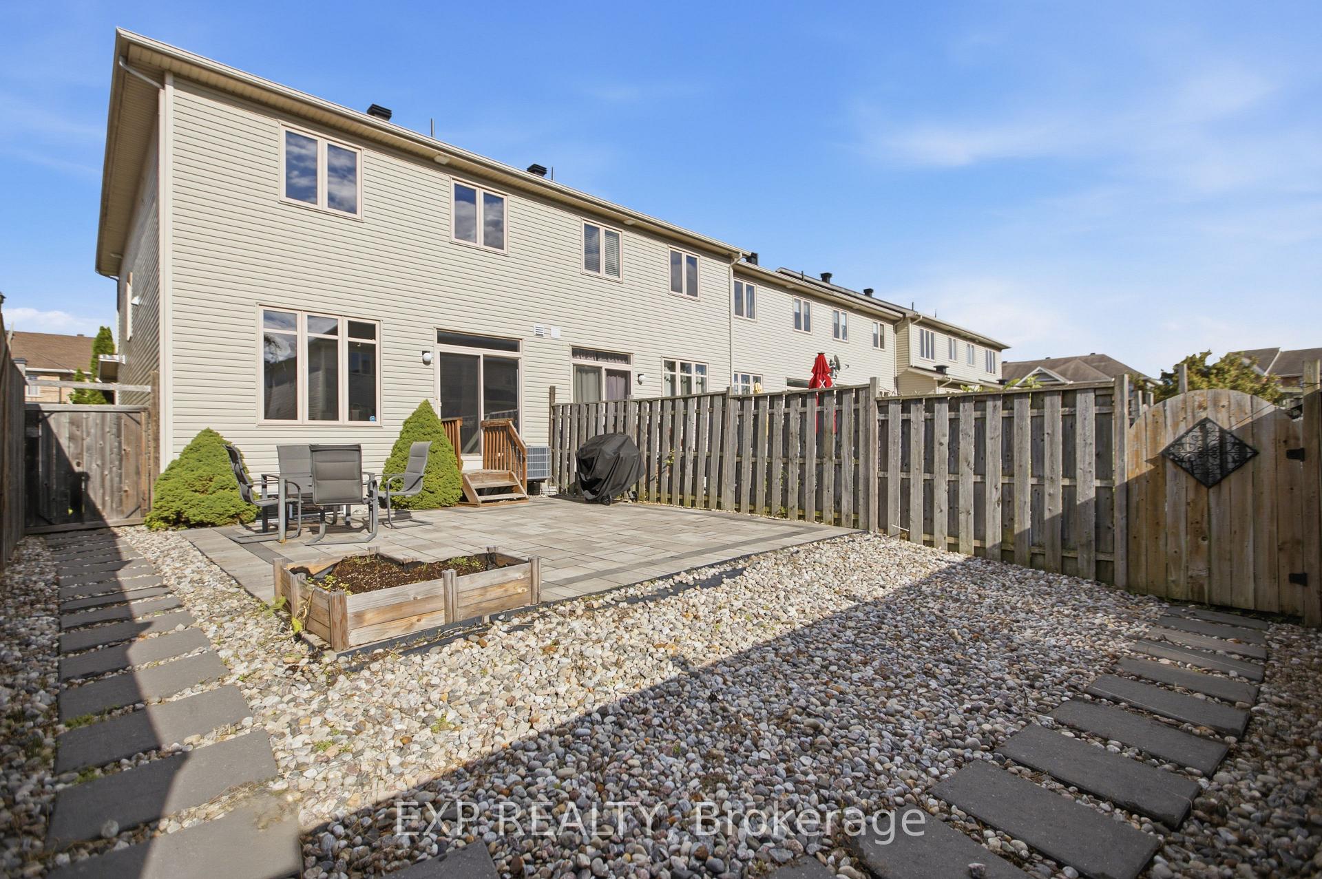 Photo 38 of 237 Eye Bright Crescent, Ottawa, Riverside South/Gloucester Glen — HOMEH