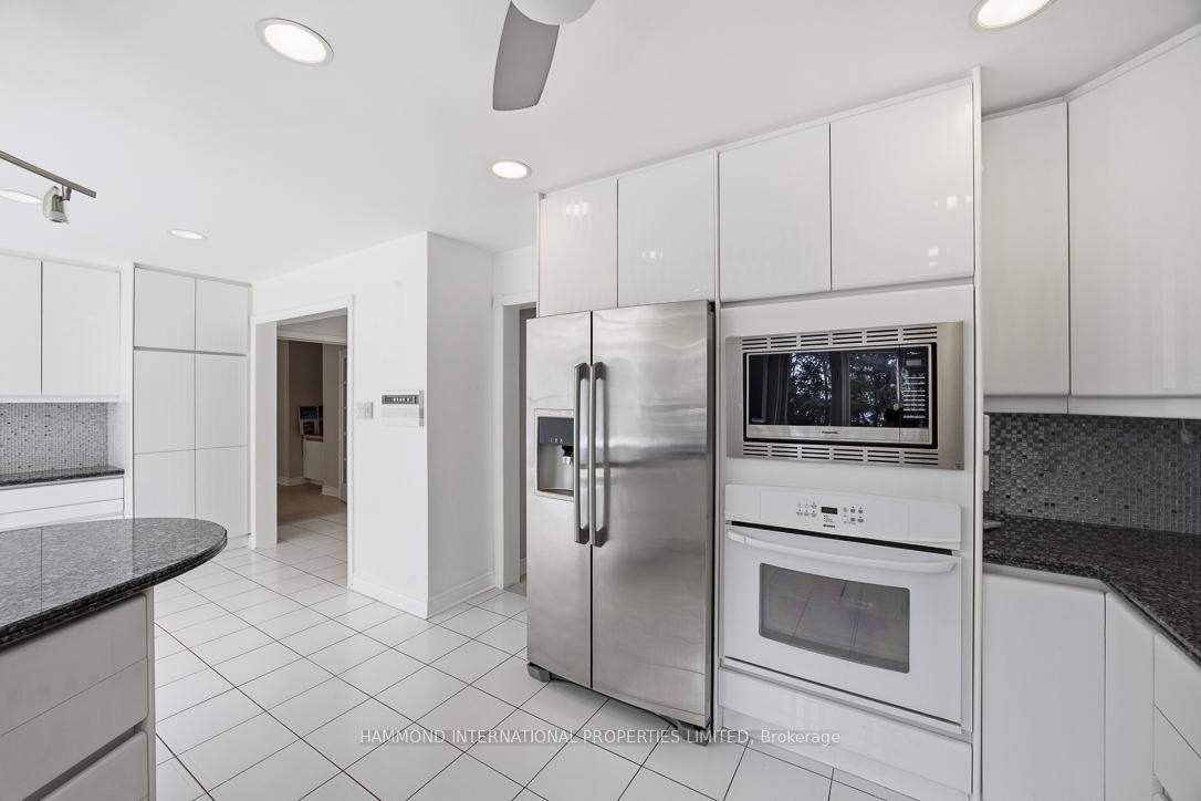 Photo 10 of 31 Vesta Drive, Richmond Hill, Bayview Hill — HOMEH