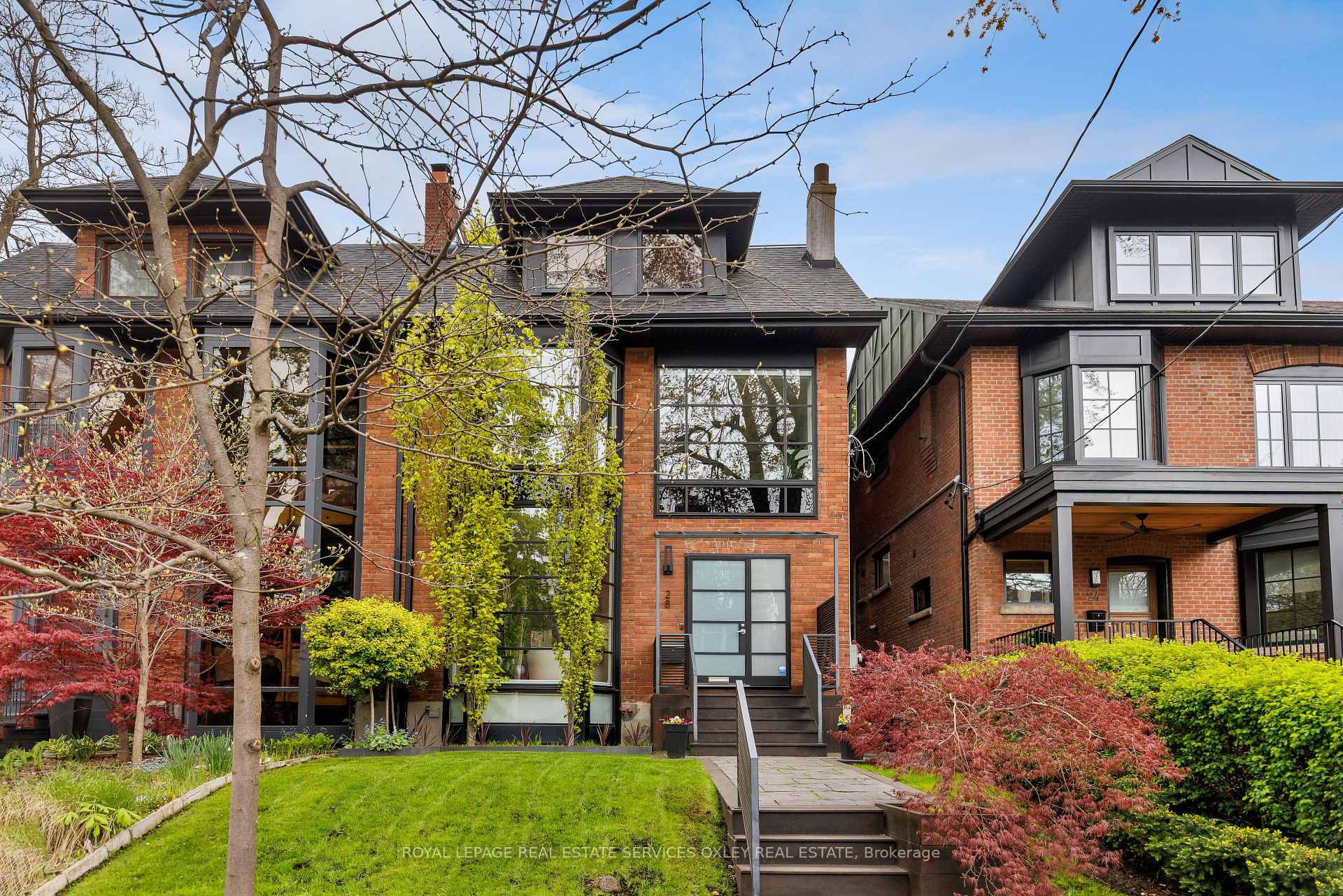 Photo 1 of 28 Roxborough Street W, Toronto, The Annex — HOMEH