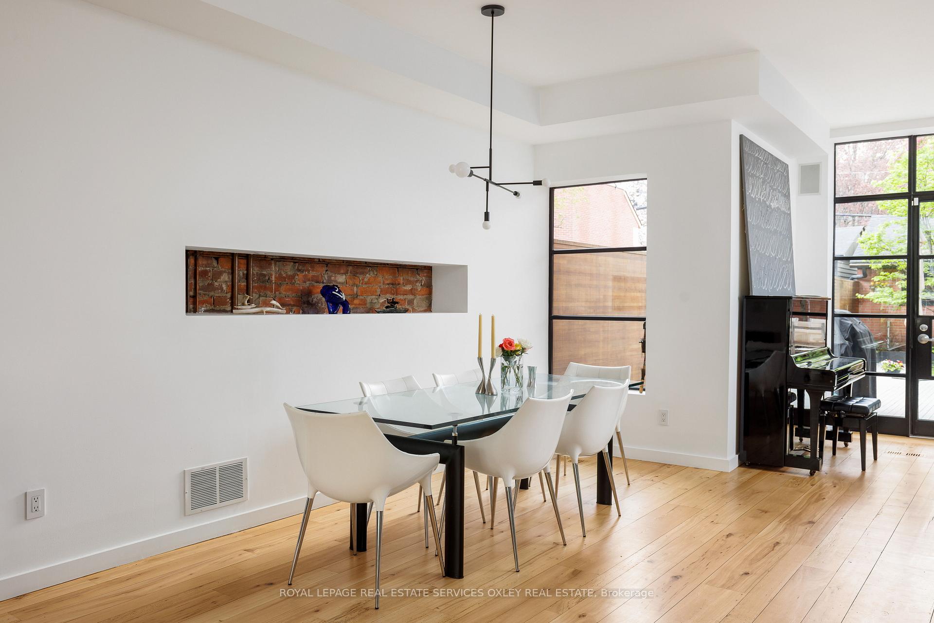Photo 6 of 28 Roxborough Street W, Toronto, The Annex — HOMEH