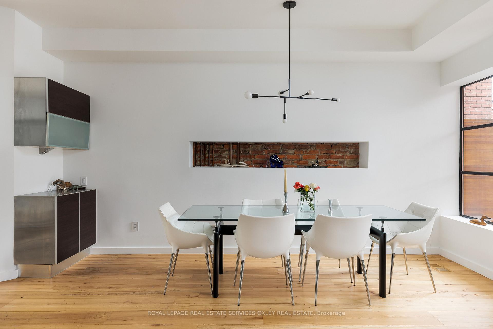 Photo 7 of 28 Roxborough Street W, Toronto, The Annex — HOMEH