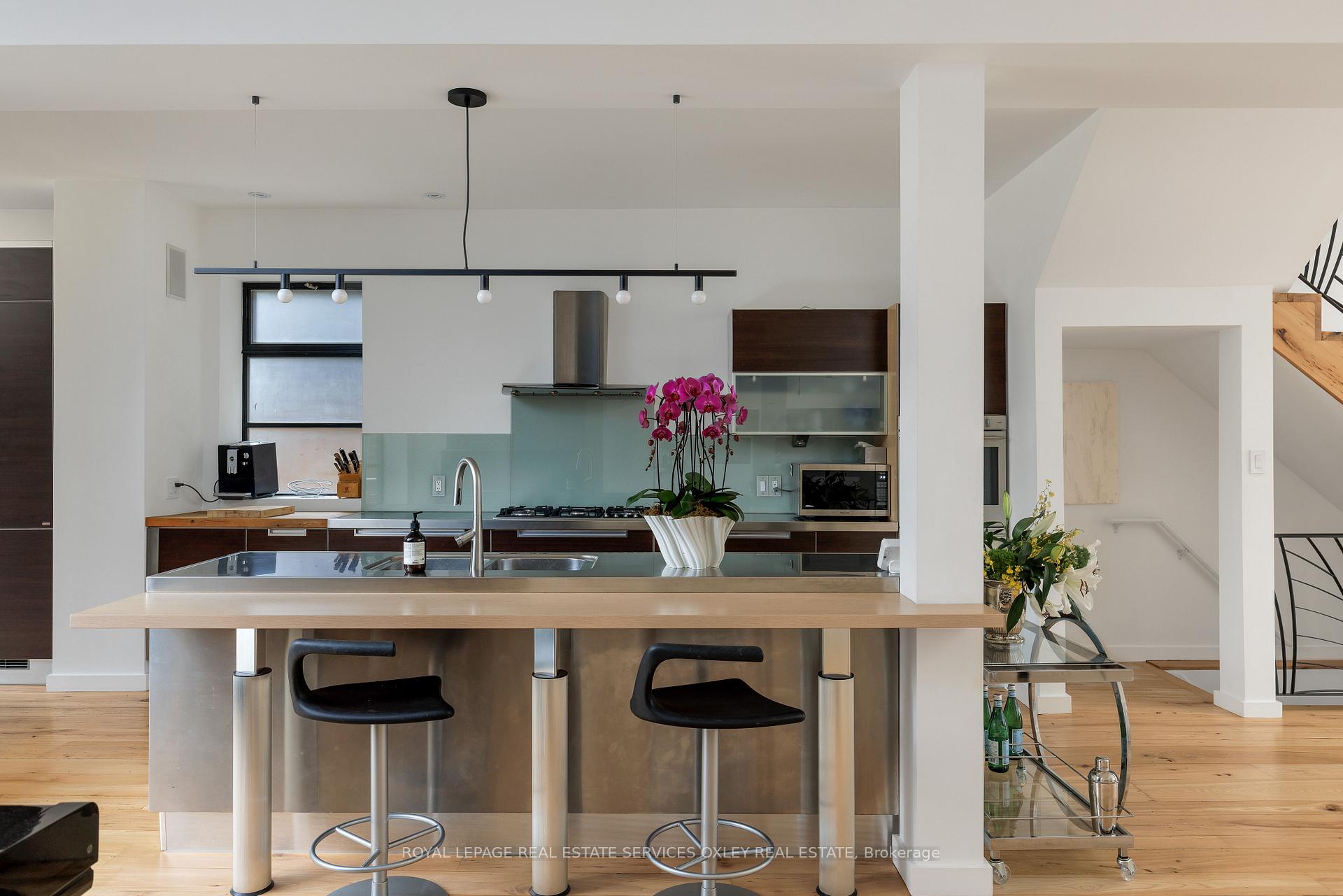 Photo 9 of 28 Roxborough Street W, Toronto, The Annex — HOMEH