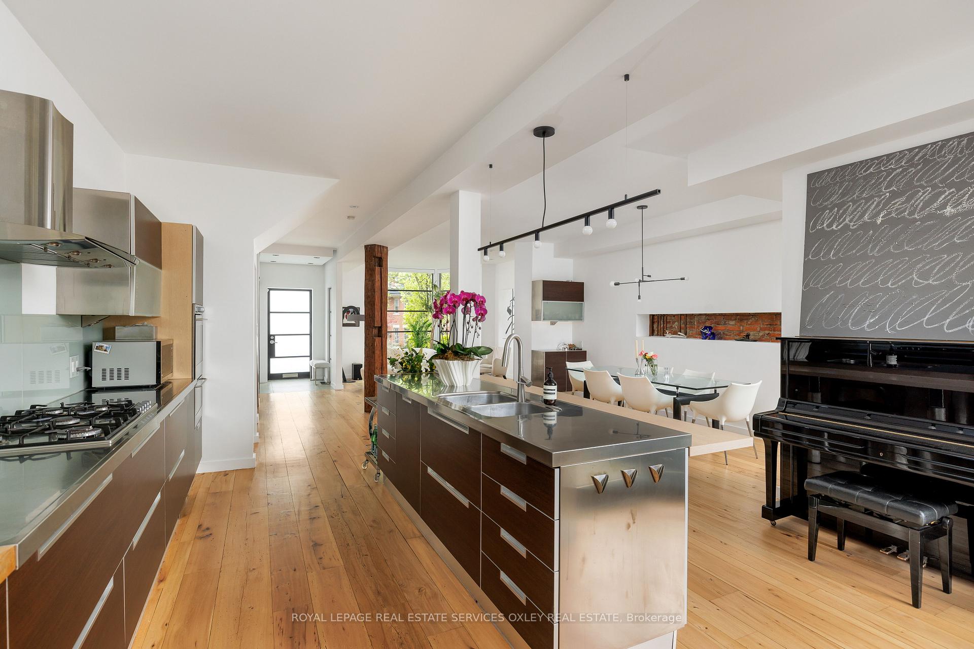 Photo 13 of 28 Roxborough Street W, Toronto, The Annex — HOMEH