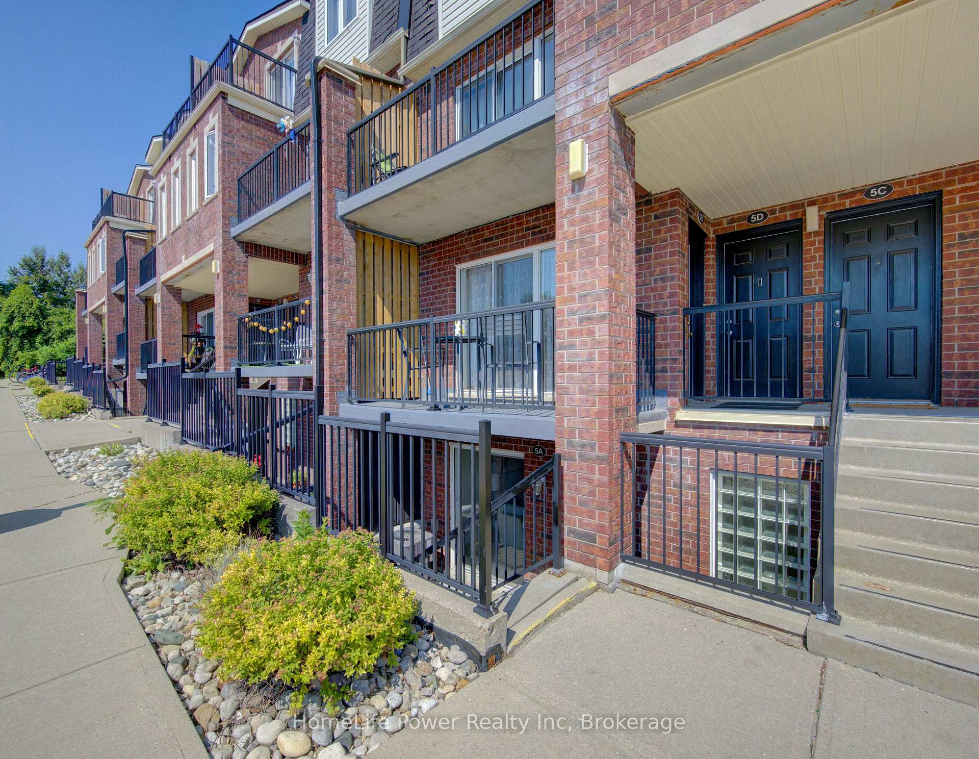 Photo 1 of Unit 5A, 45 Cedarhill Crescent, Kitchener, Alpine — HOMEH