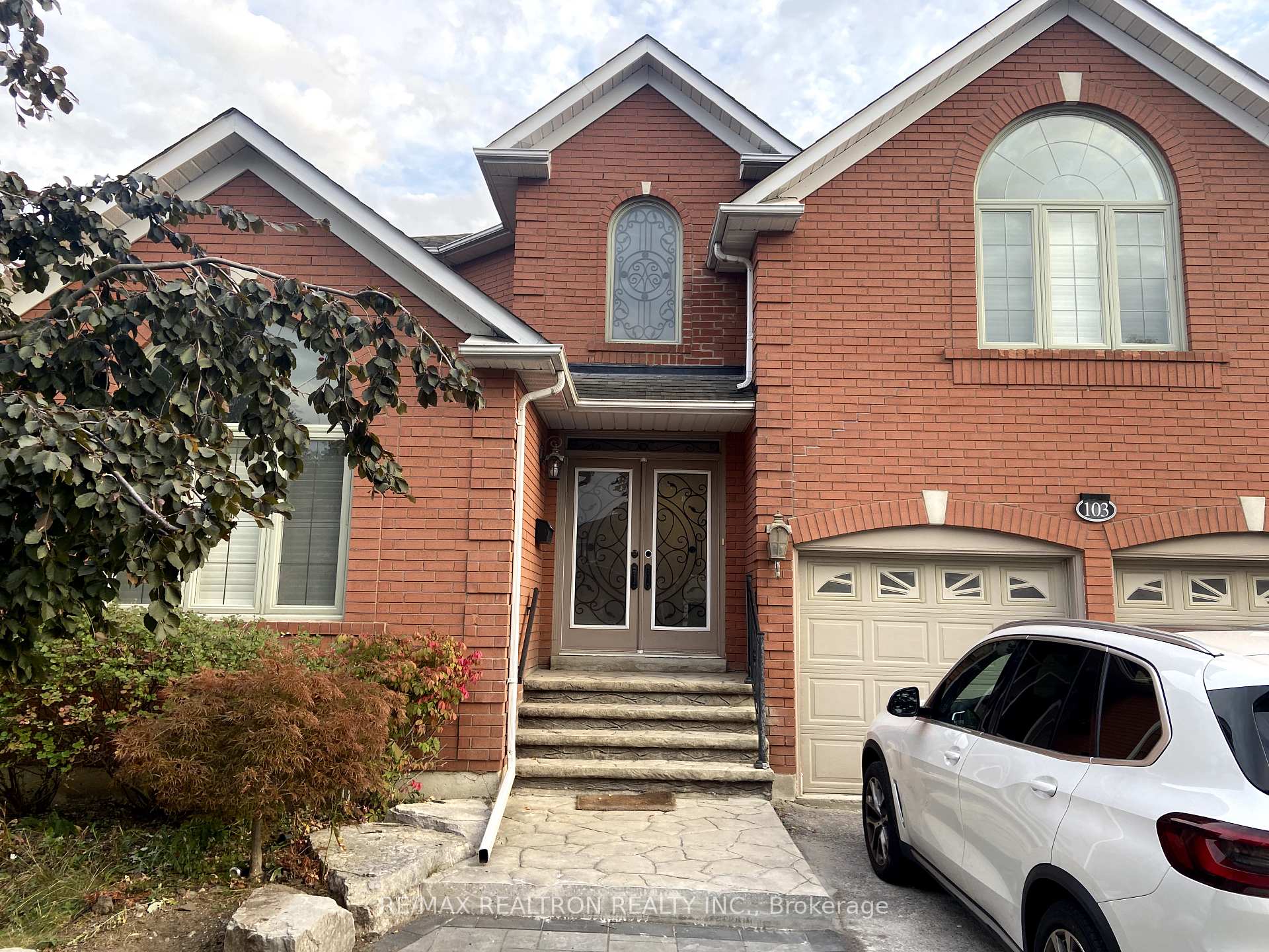 Photo 1 of 103 Beverley Glen Boulevard, Vaughan, Beverley Glen — HOMEH