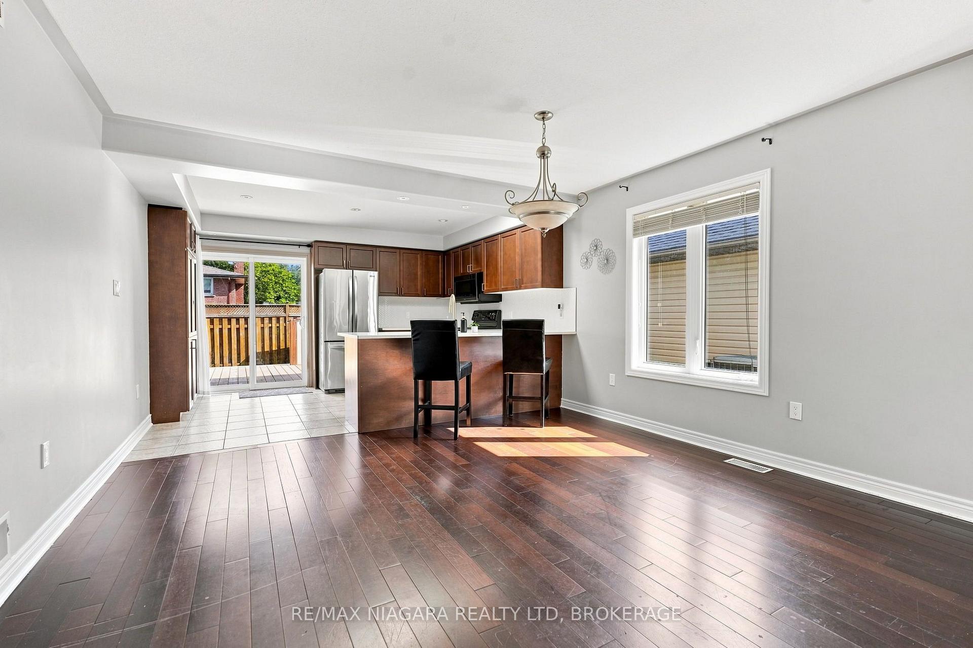 Photo 6 of 262 Draper's Street, Welland, Prince Charles — HOMEH