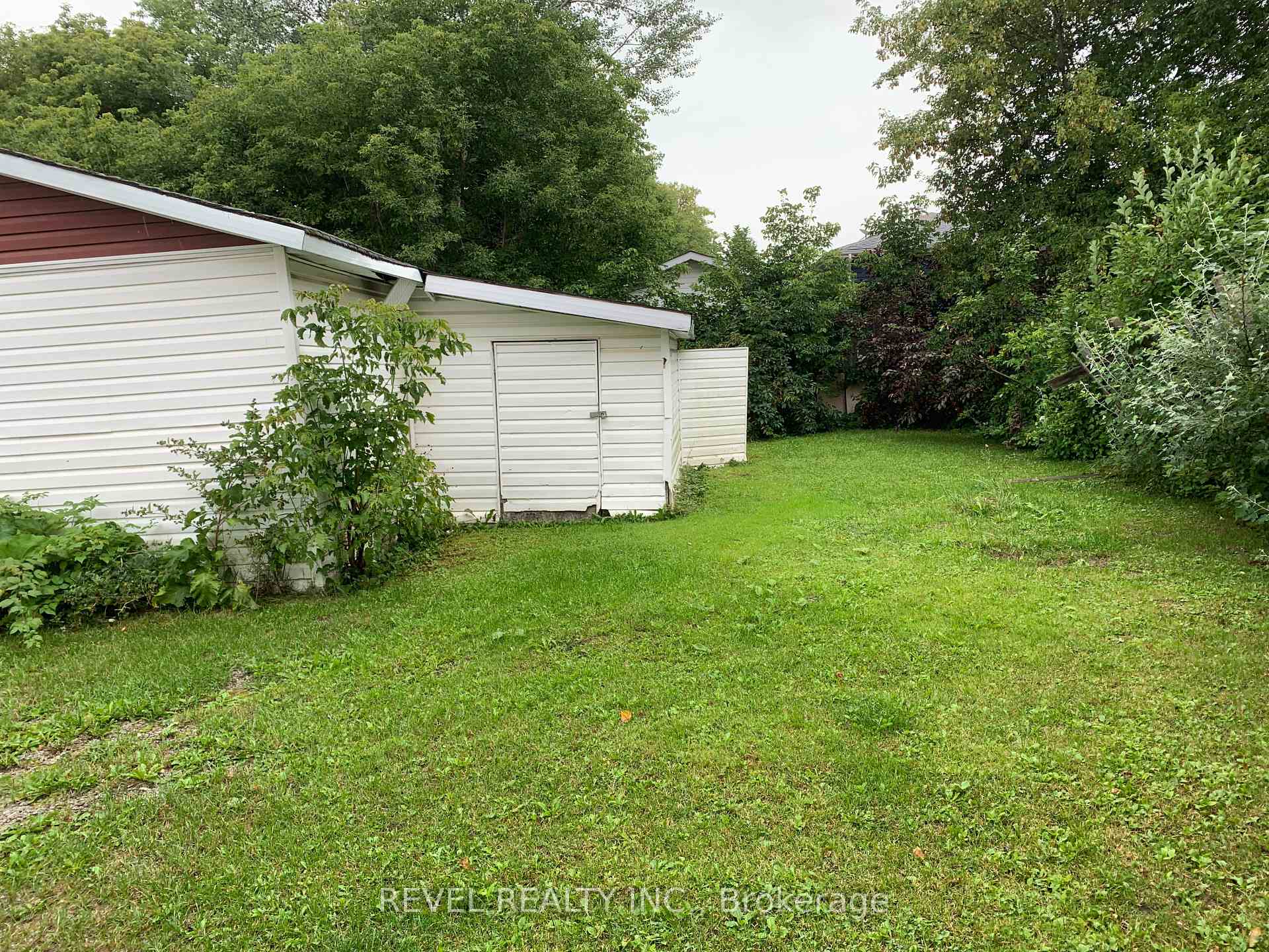 Photo 4 of 155 Cameron Street N, Timmins, TM - TNW - Algonquin to Jubilee — HOMEH