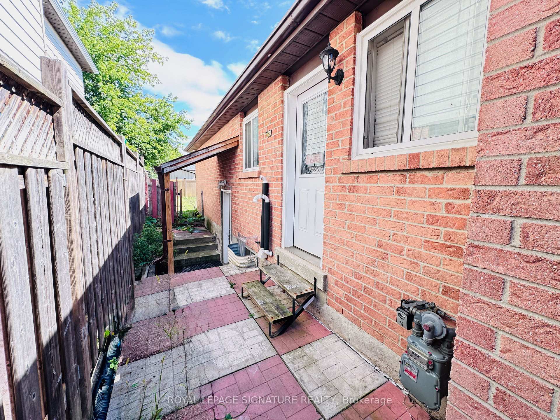 Photo 38 of 228 Martindale Crescent, Brampton, Bram West — HOMEH