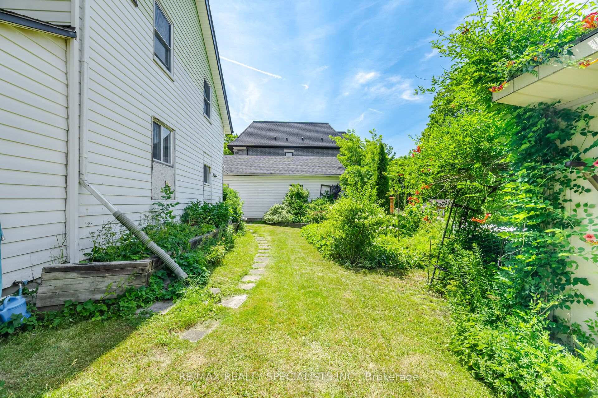 Photo 14 of 173 Victoria Street, Caledon, Bolton East — HOMEH