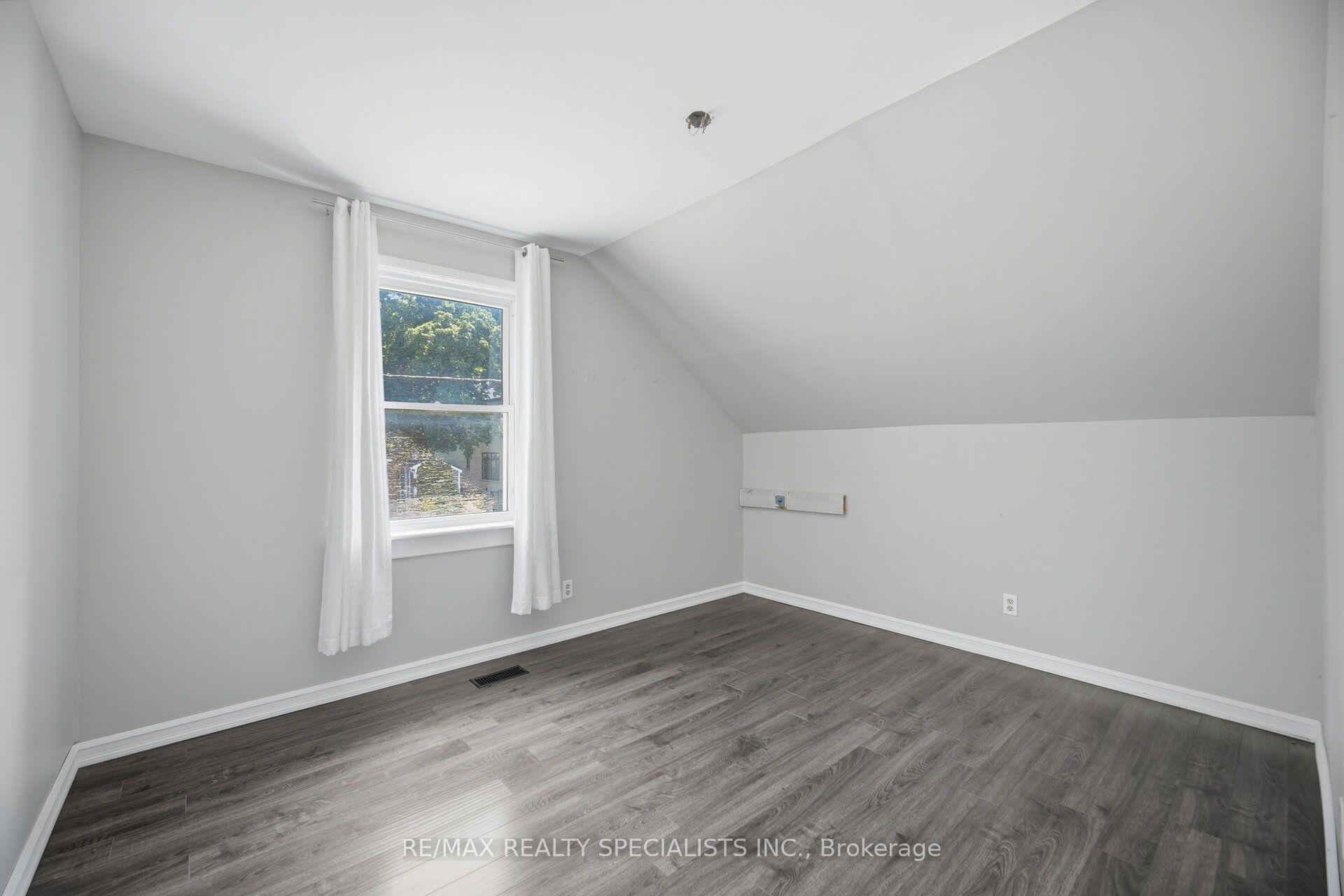 Photo 41 of 173 Victoria Street, Caledon, Bolton East — HOMEH