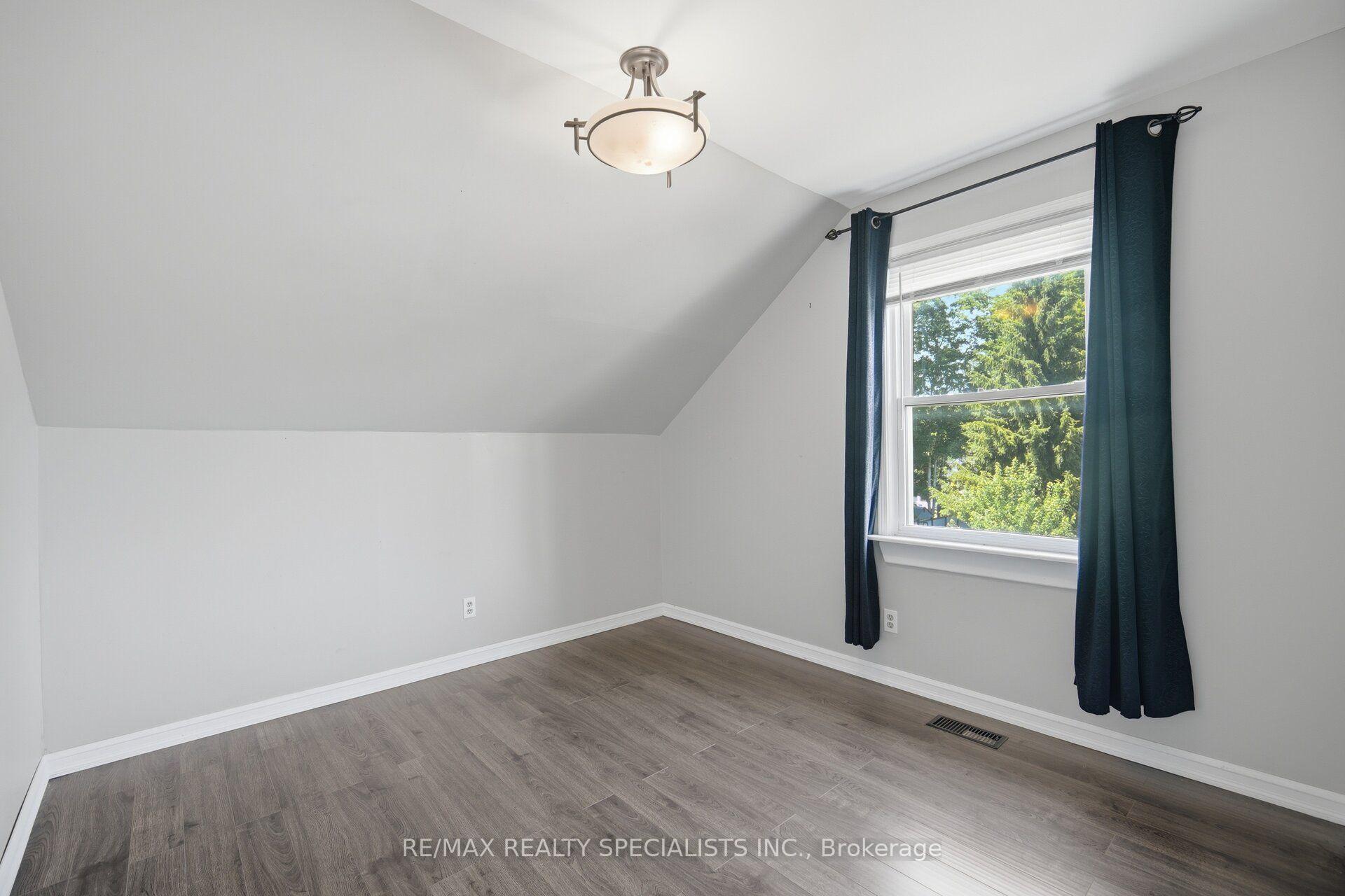Photo 47 of 173 Victoria Street, Caledon, Bolton East — HOMEH
