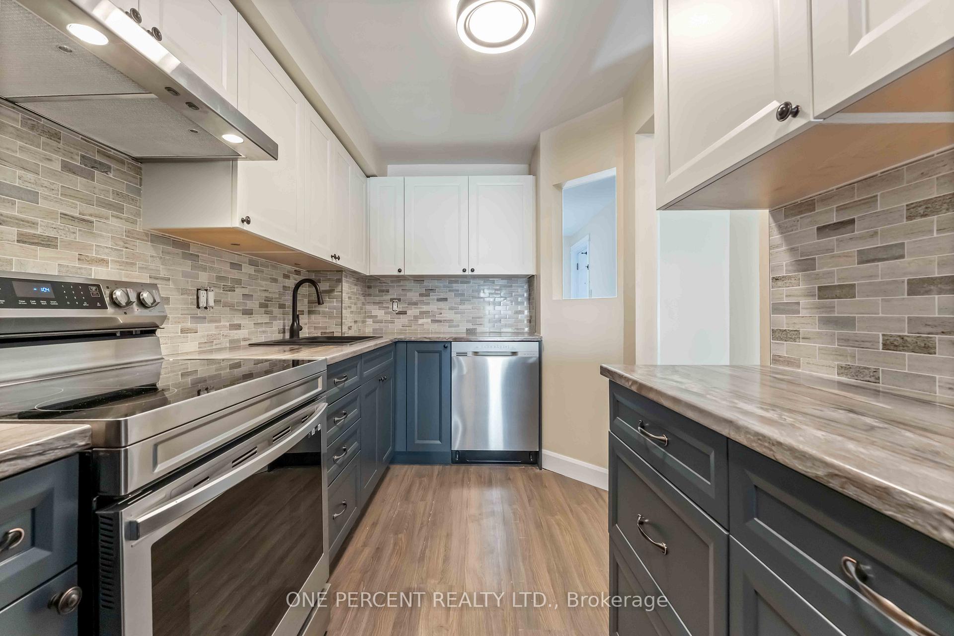 Photo 4 of Unit A, 6643 Bilberry Drive, Ottawa, Convent Glen North — HOMEH