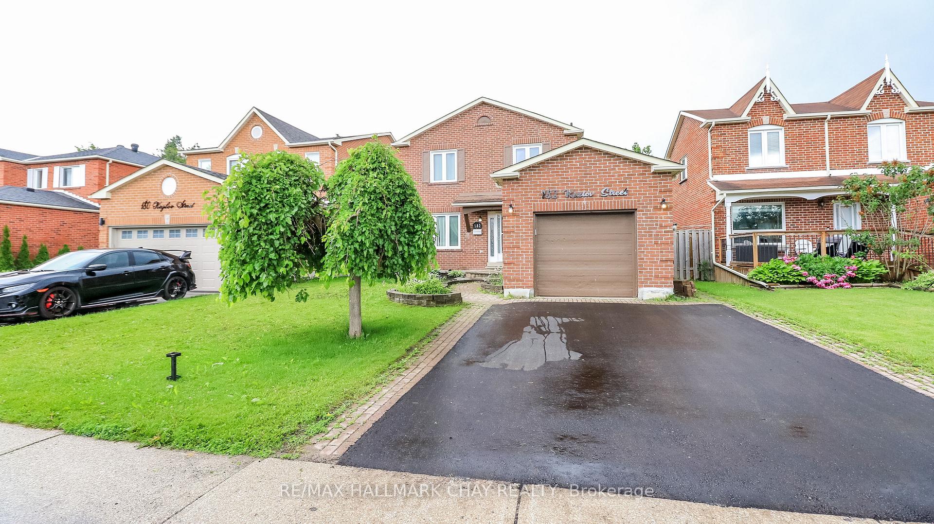 Photo 2 of 182 Kozlov Street, Barrie, West Bayfield — HOMEH