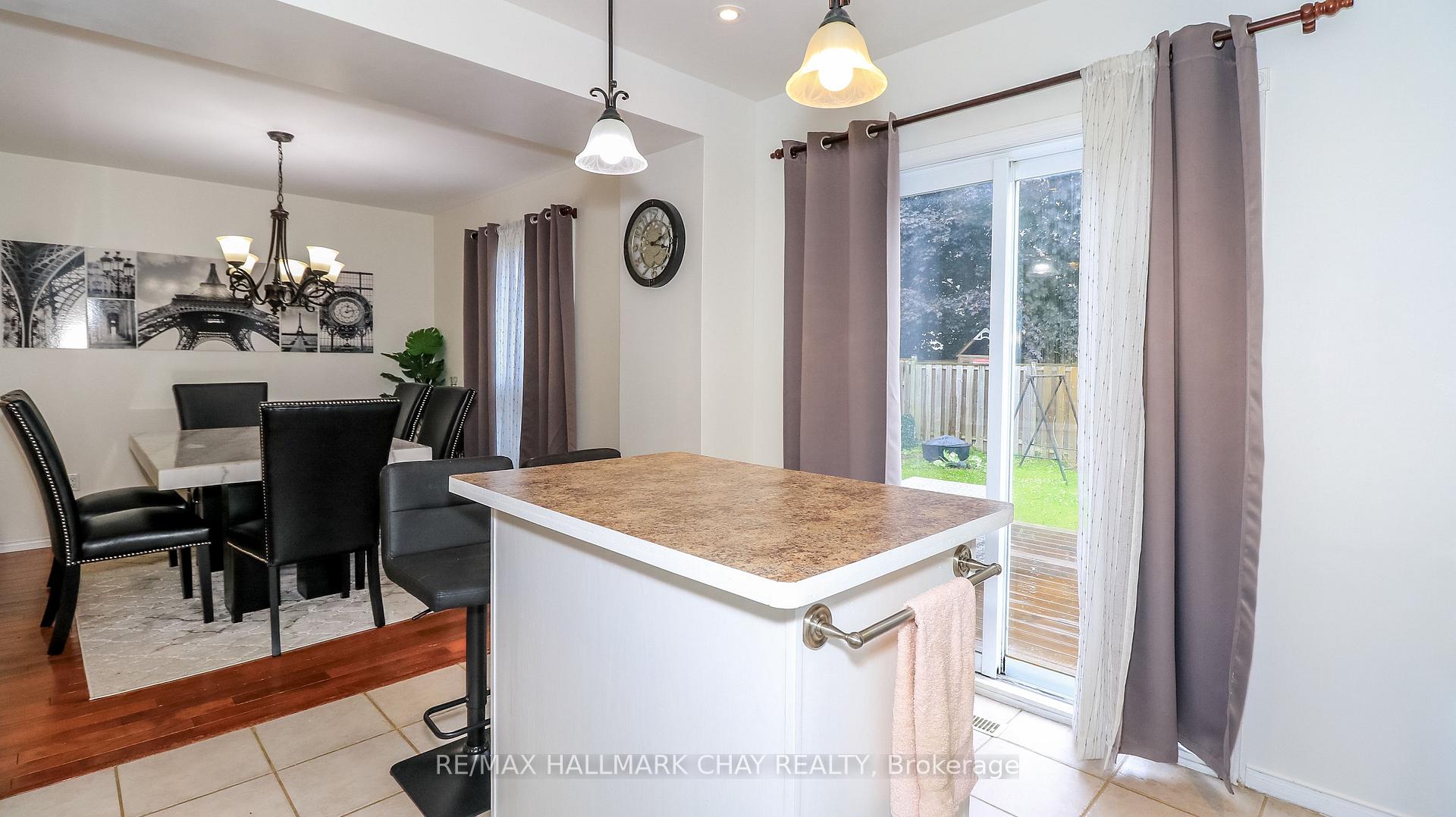 Photo 19 of 182 Kozlov Street, Barrie, West Bayfield — HOMEH