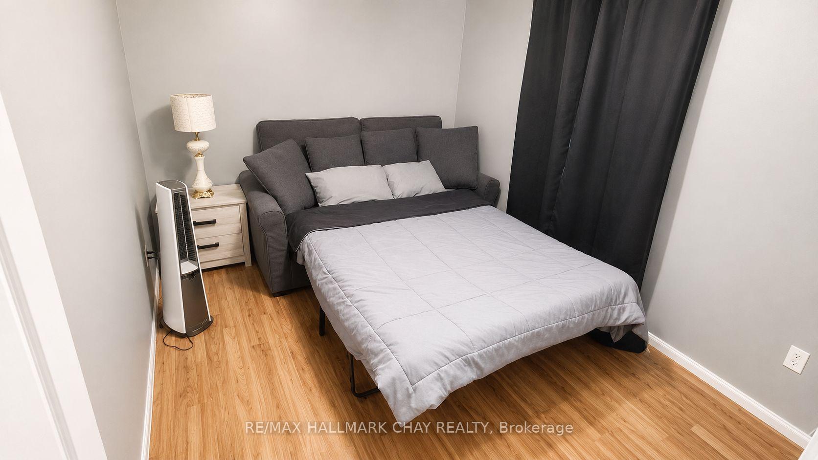 Photo 30 of 182 Kozlov Street, Barrie, West Bayfield — HOMEH