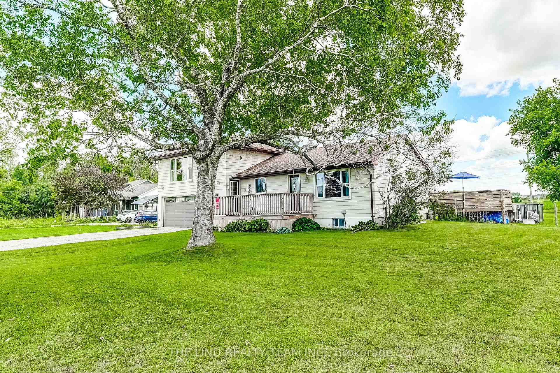 Photo 2 of 19505 Bathurst Street, East Gwillimbury, Rural East Gwillimbury — HOMEH