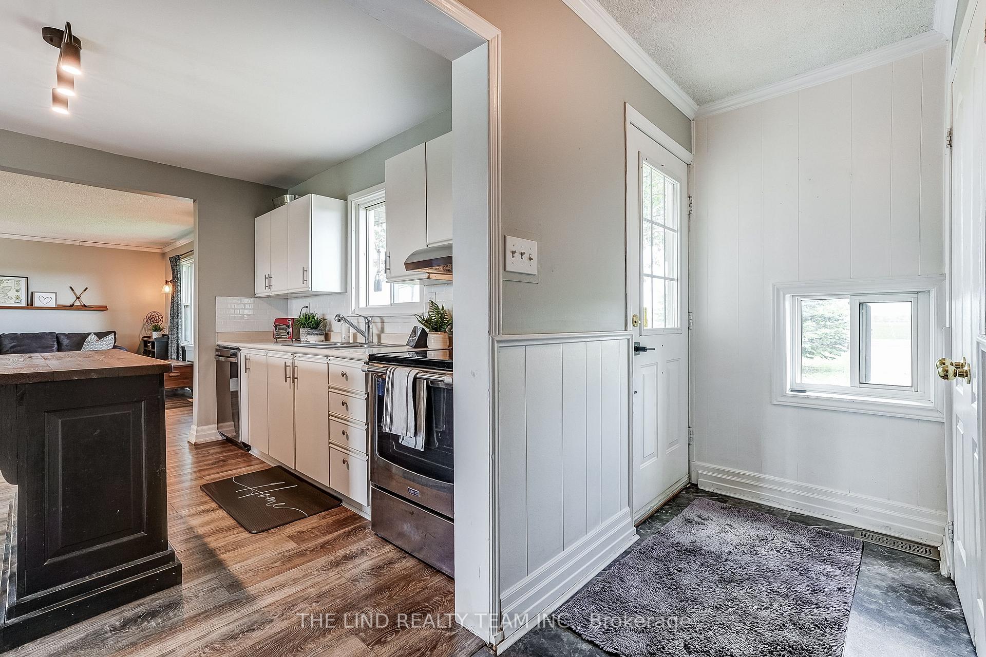 Photo 6 of 19505 Bathurst Street, East Gwillimbury, Rural East Gwillimbury — HOMEH