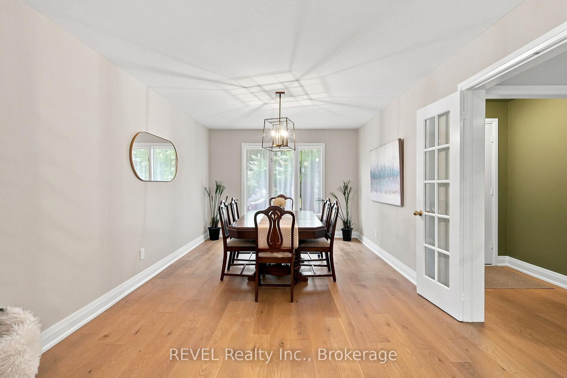 Photo 7 of 28 Falstaff Crescent, Whitby, Rolling Acres — HOMEH