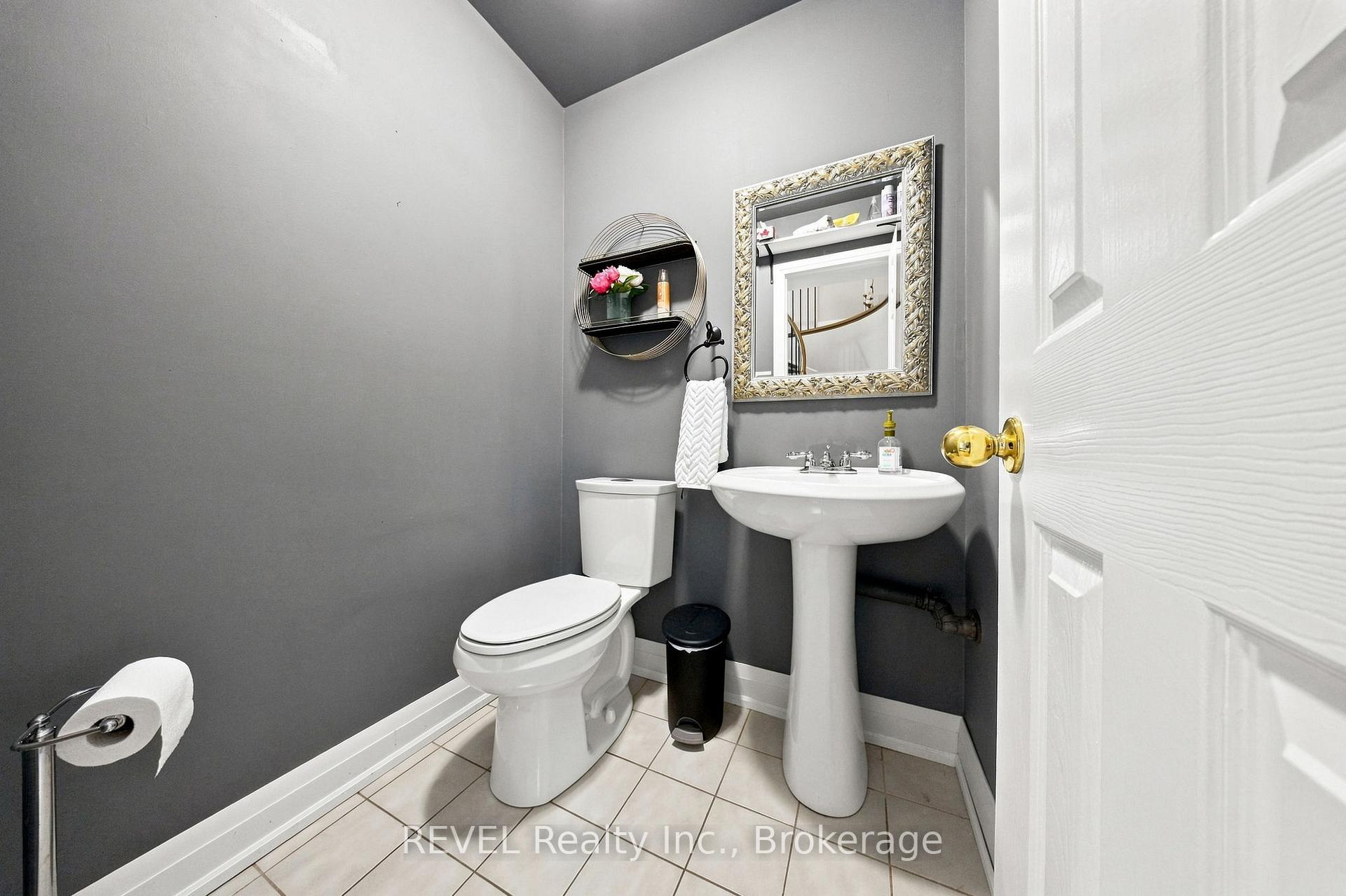 Photo 19 of 28 Falstaff Crescent, Whitby, Rolling Acres — HOMEH