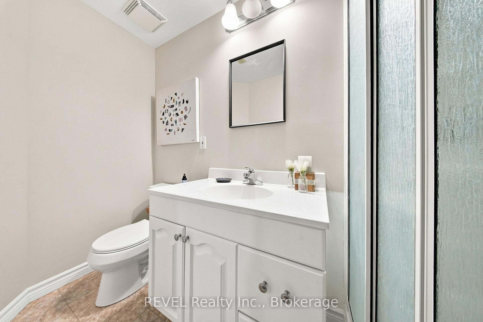 Photo 37 of 28 Falstaff Crescent, Whitby, Rolling Acres — HOMEH