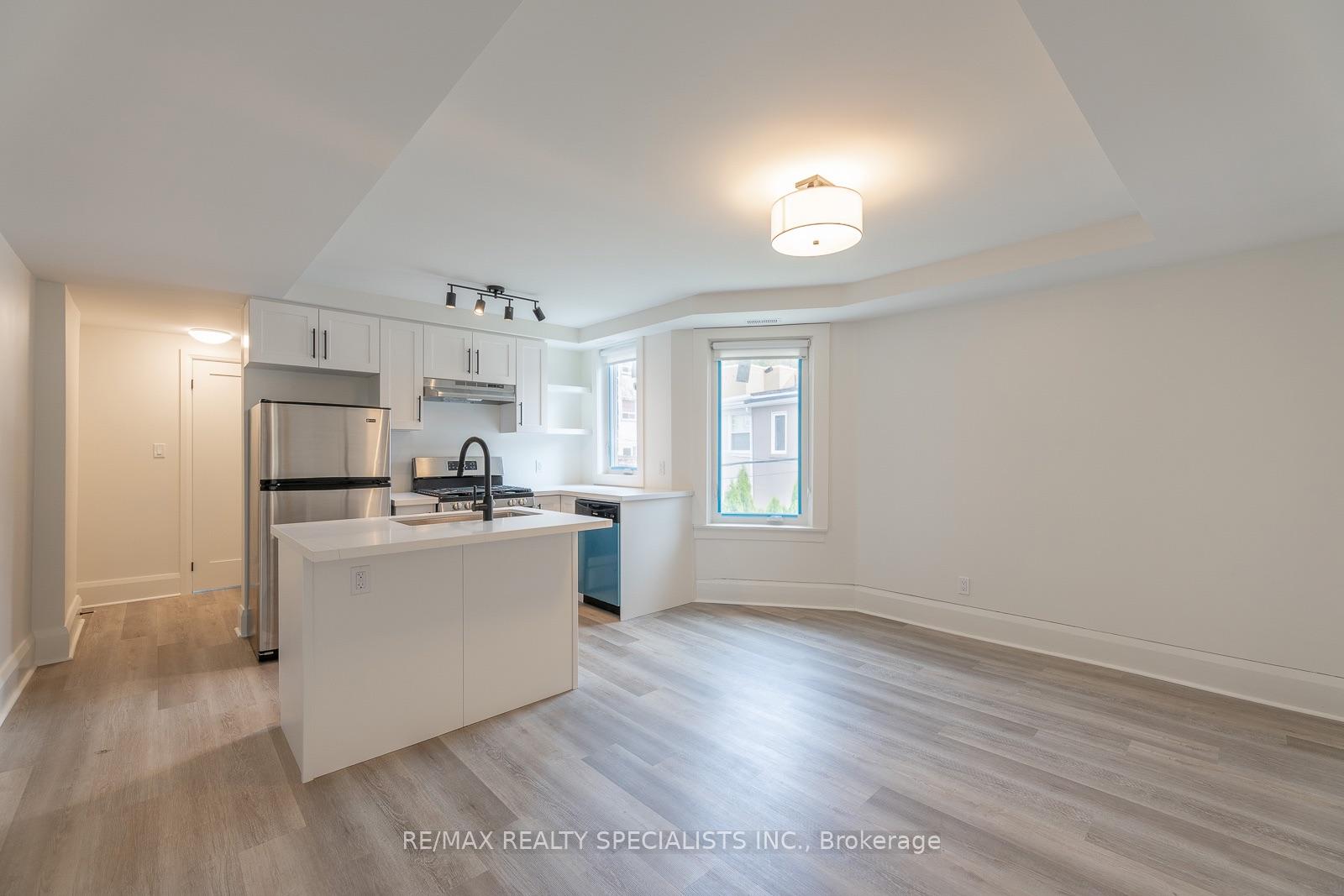 Photo 2 of Unit 3, 82 Marchmount Road, Toronto, Wychwood — HOMEH