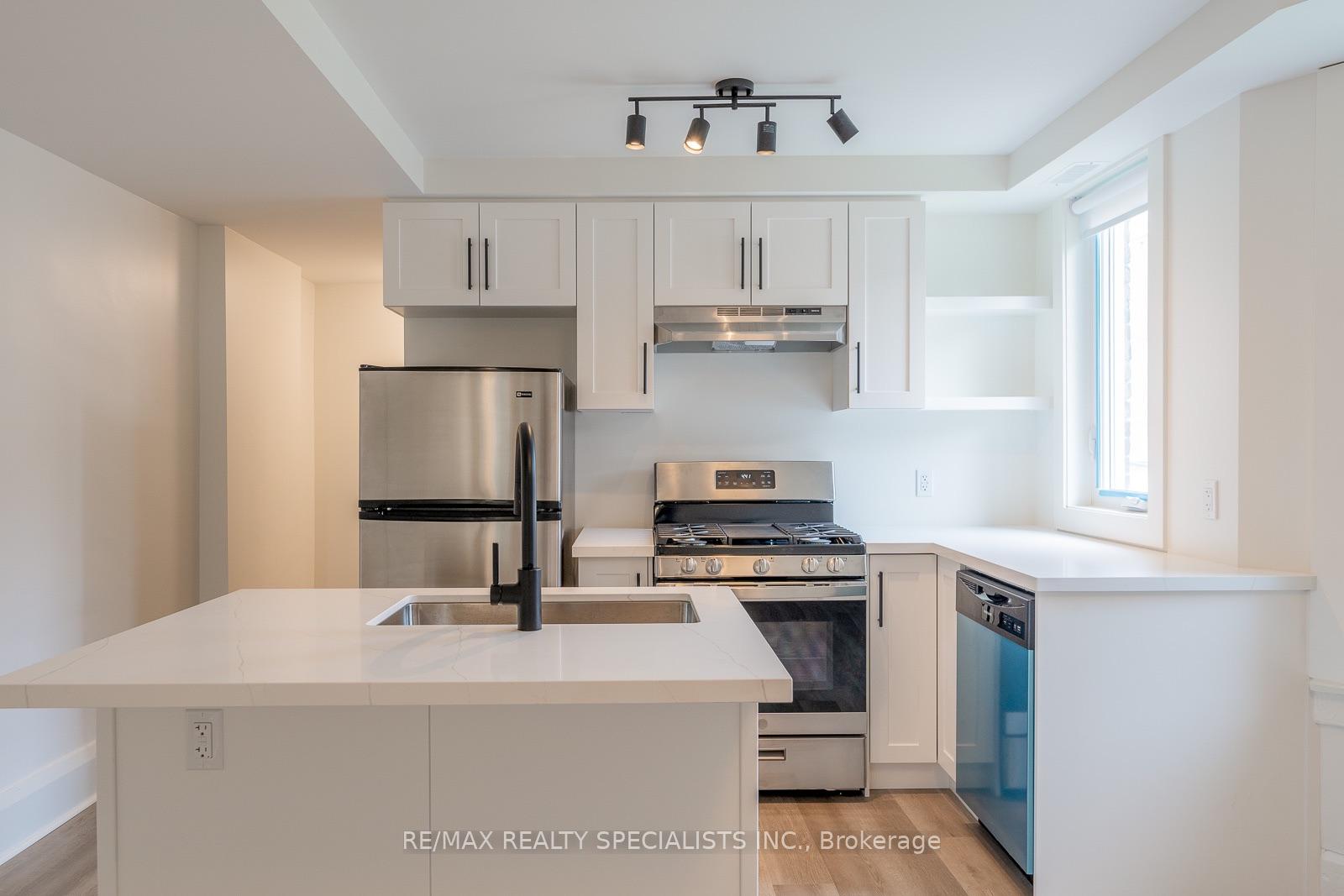 Photo 6 of Unit 3, 82 Marchmount Road, Toronto, Wychwood — HOMEH