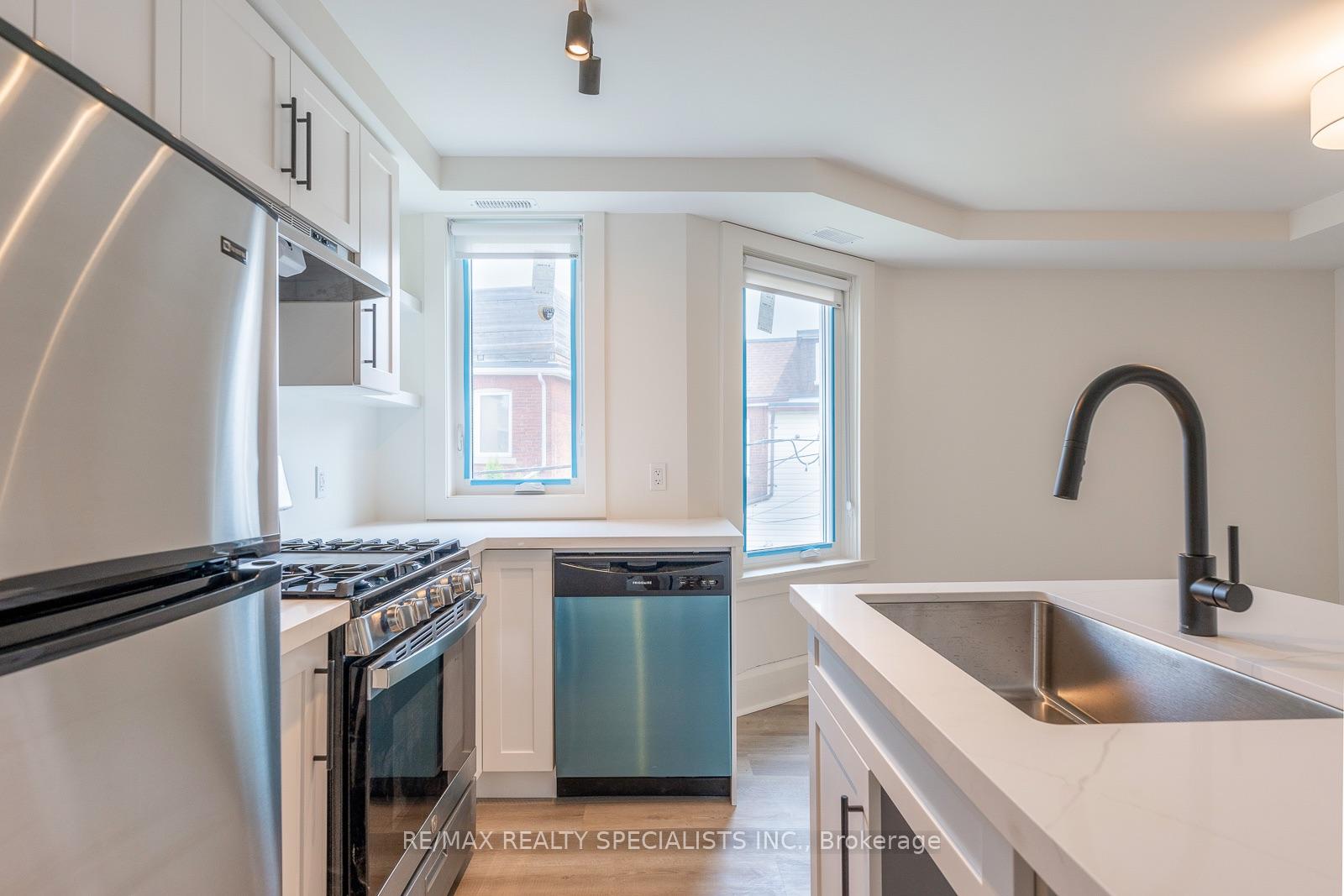 Photo 8 of Unit 3, 82 Marchmount Road, Toronto, Wychwood — HOMEH