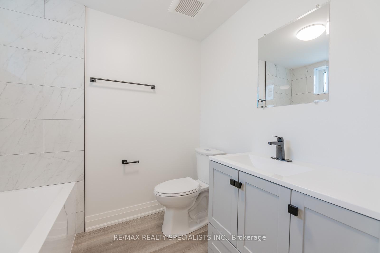Photo 17 of Unit 3, 82 Marchmount Road, Toronto, Wychwood — HOMEH