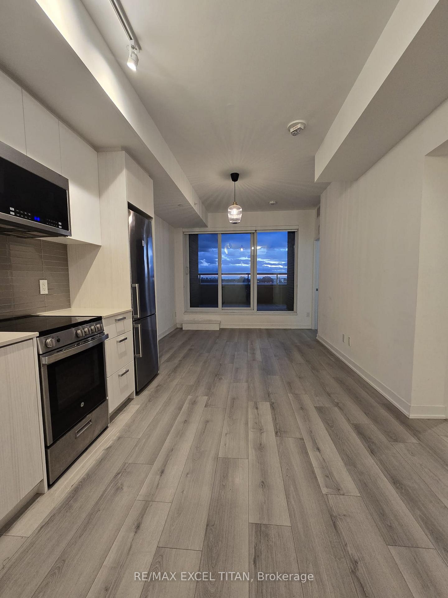 Photo 4 of Unit 508, 1787 St Clair Avenue W, Toronto, Weston-Pellam Park — HOMEH