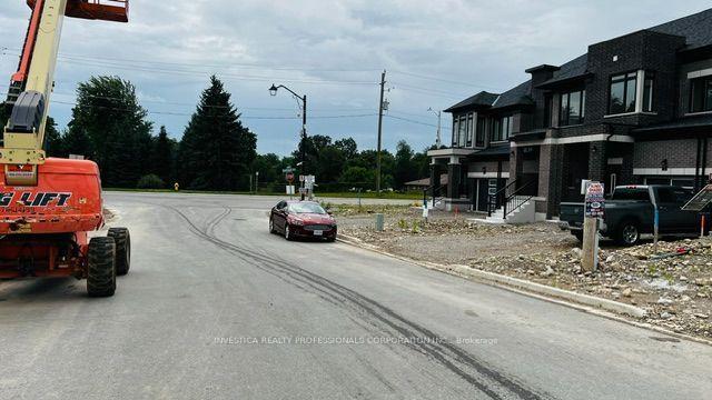 Photo 35 of 6 Chapman Road, Brant, Paris — HOMEH