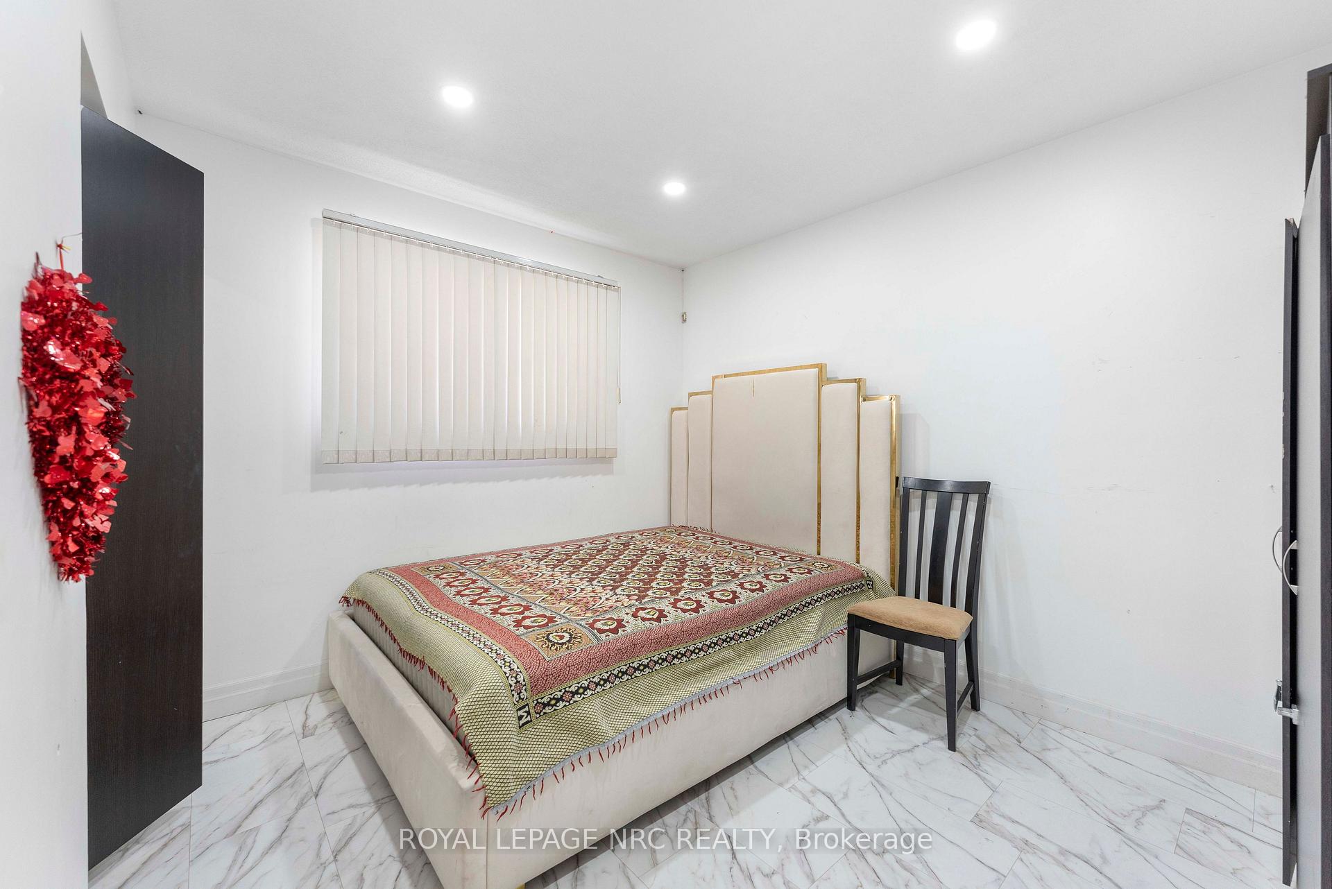 Photo 21 of 35 Eugene Street, Hamilton, Kentley — HOMEH