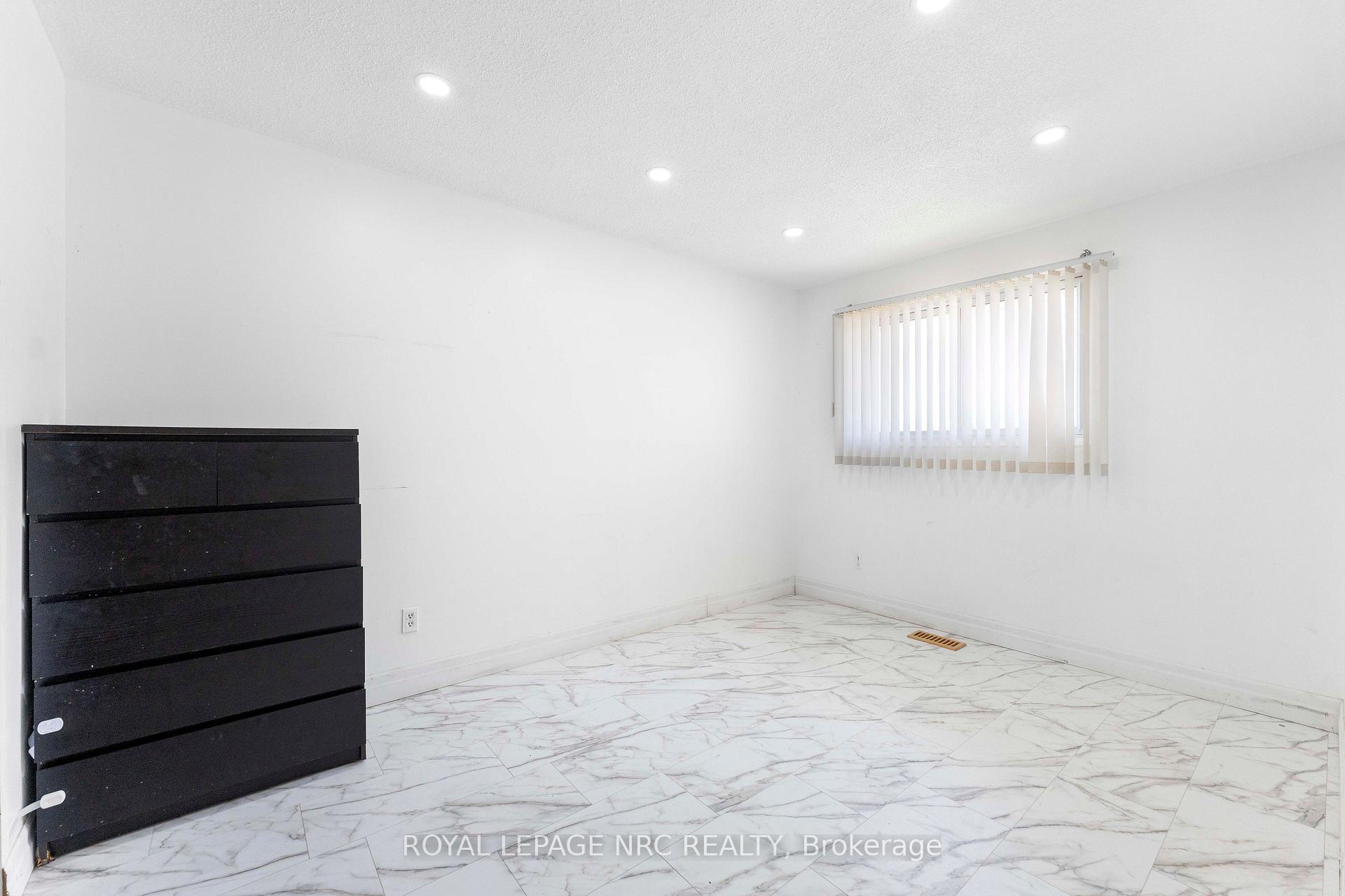 Photo 25 of 35 Eugene Street, Hamilton, Kentley — HOMEH
