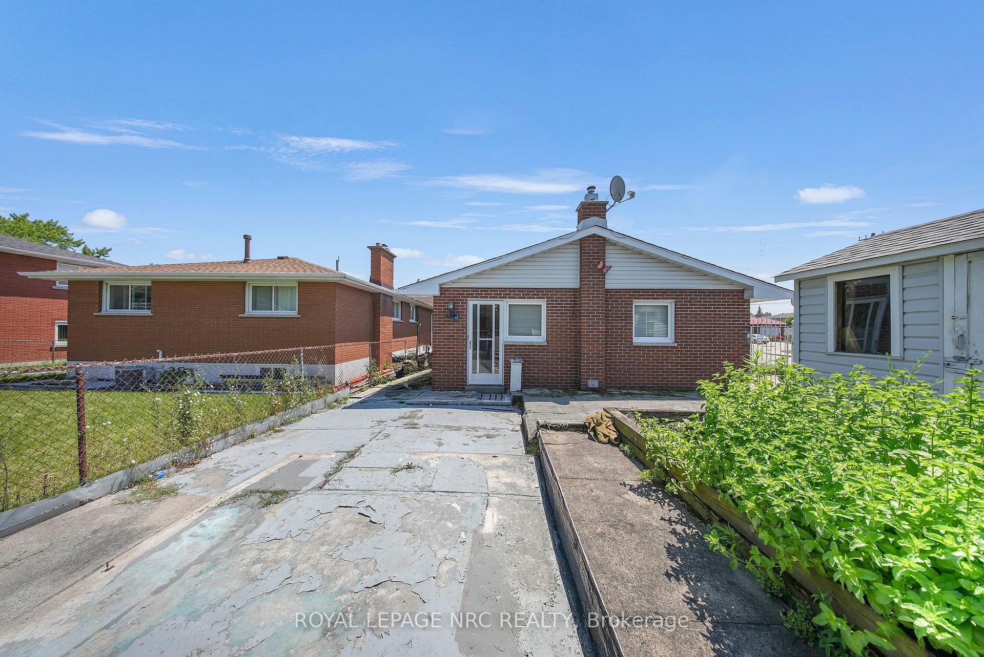 Photo 42 of 35 Eugene Street, Hamilton, Kentley — HOMEH