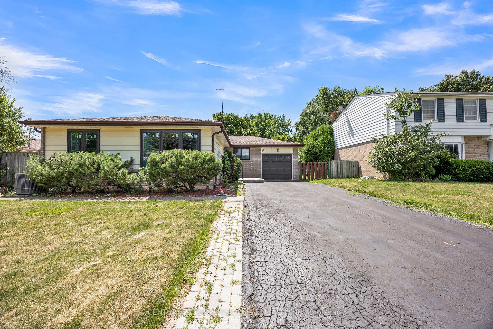 Photo 2 of 53 Brookland Drive W, Brampton, Queen Street Corridor — HOMEH