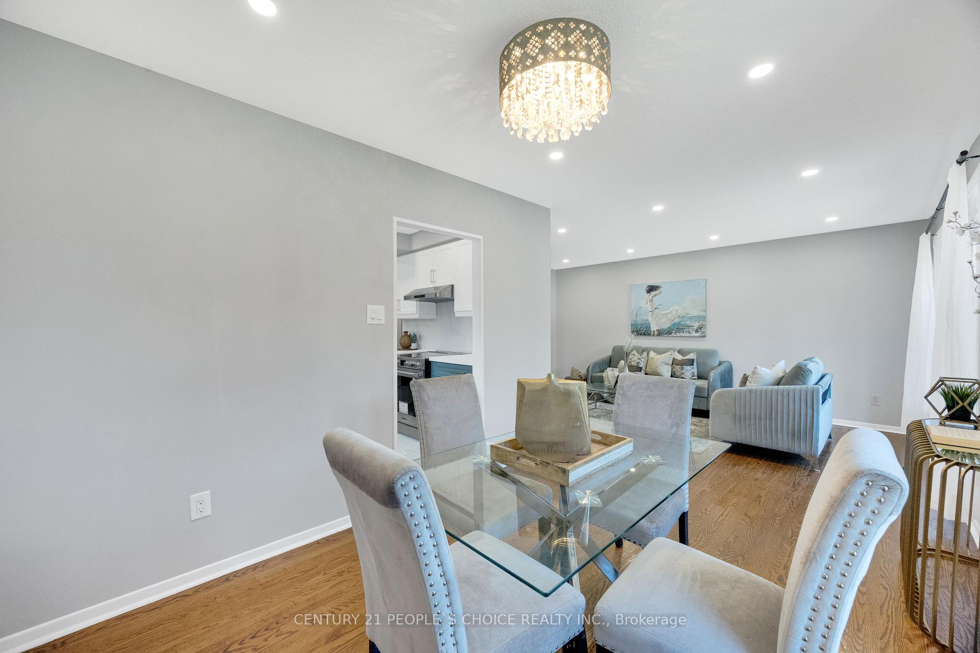 Photo 14 of 53 Brookland Drive W, Brampton, Queen Street Corridor — HOMEH