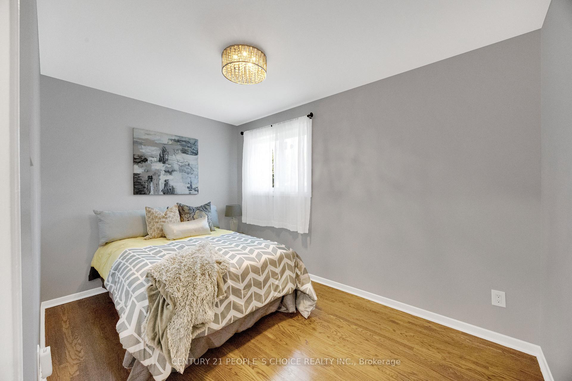 Photo 21 of 53 Brookland Drive W, Brampton, Queen Street Corridor — HOMEH