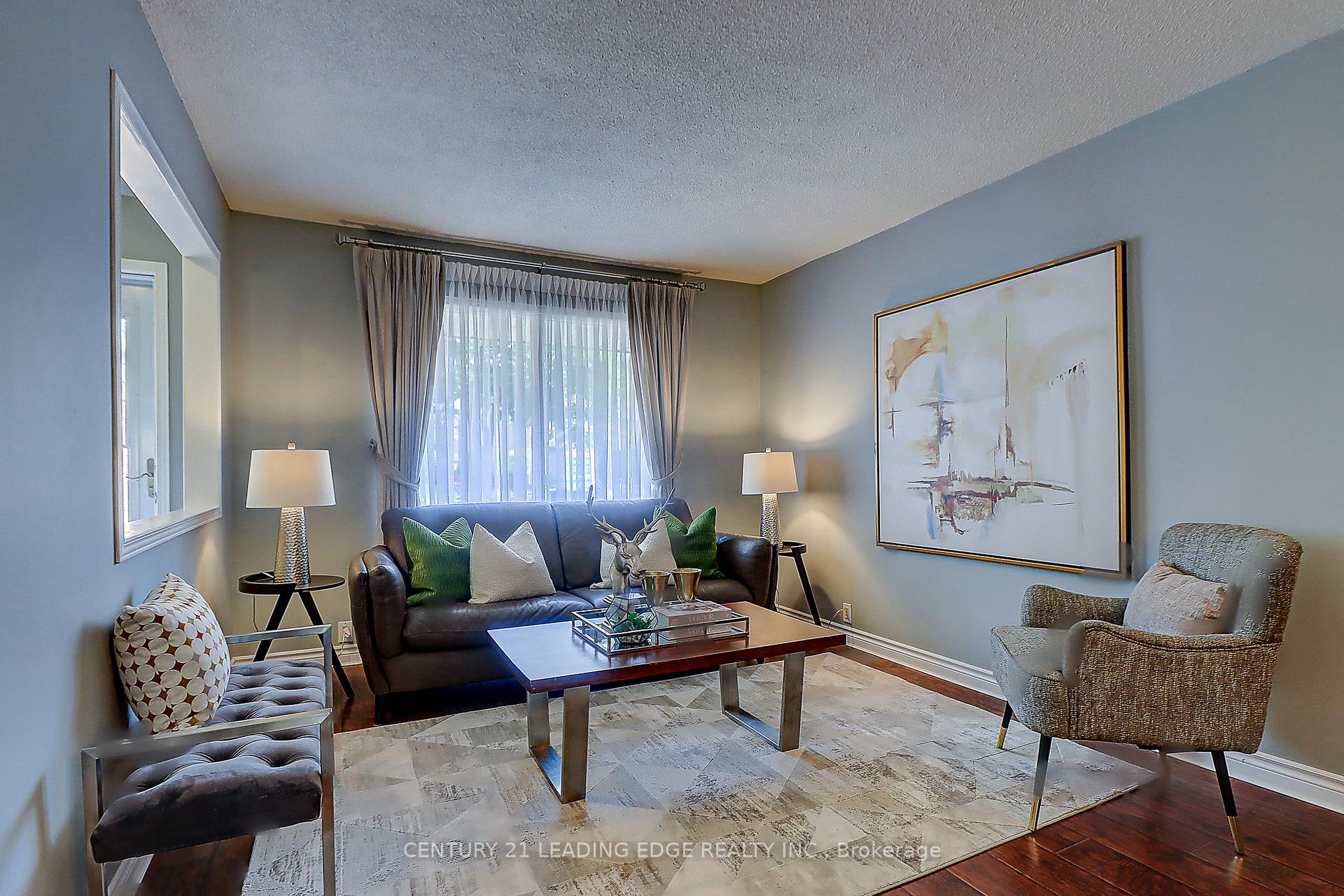 Photo 4 of 45 Vanessa Road, Markham, Markville — HOMEH