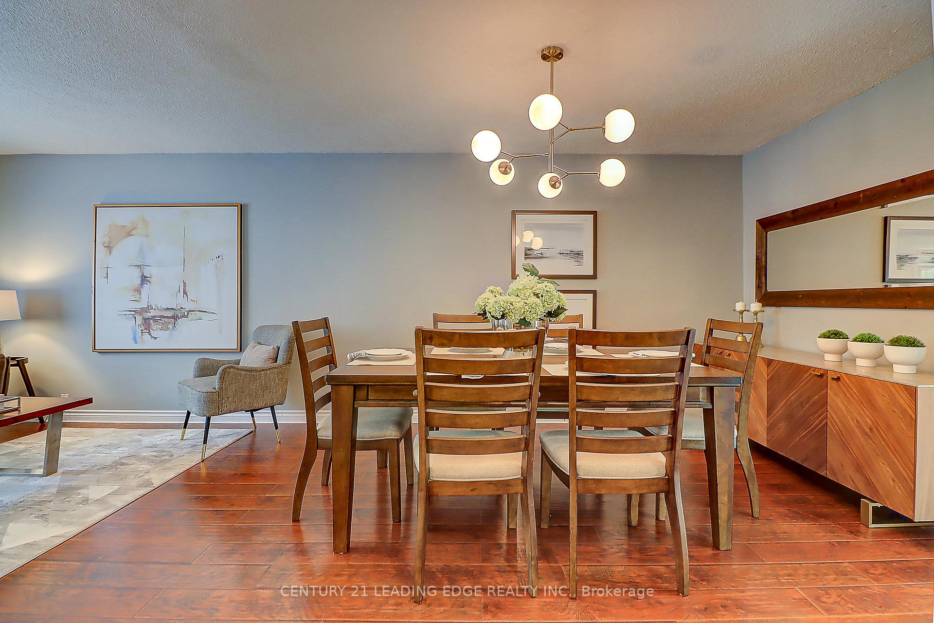 Photo 5 of 45 Vanessa Road, Markham, Markville — HOMEH