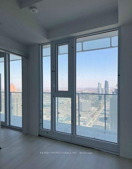 Photo 9 of Unit 3313, 3900 Confederation Parkway, Mississauga, City Centre — HOMEH