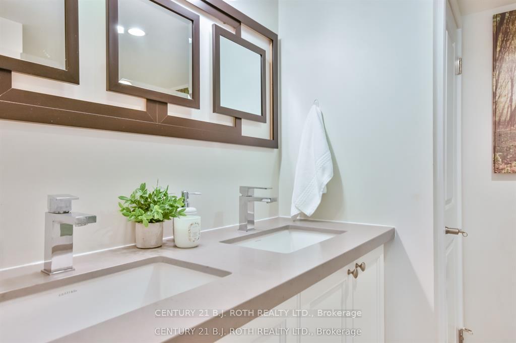 Photo 14 of Unit 406, 80 Horseshoe Boulevard, Oro-Medonte, Horseshoe Valley — HOMEH