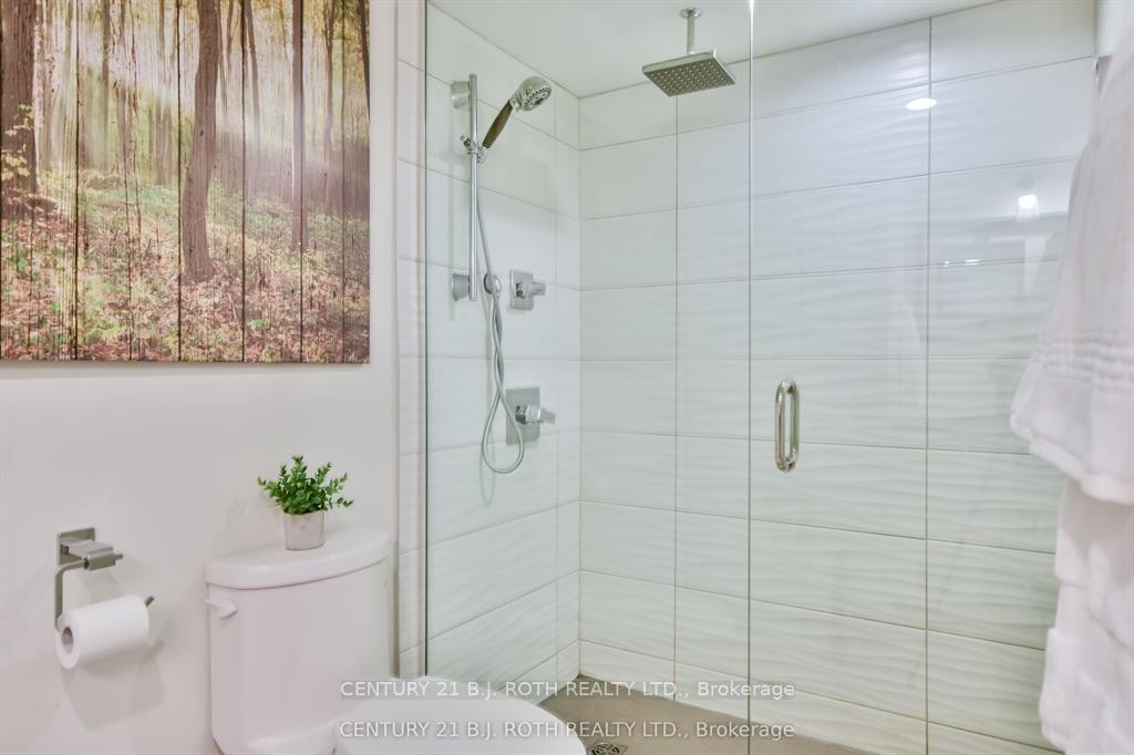 Photo 15 of Unit 406, 80 Horseshoe Boulevard, Oro-Medonte, Horseshoe Valley — HOMEH
