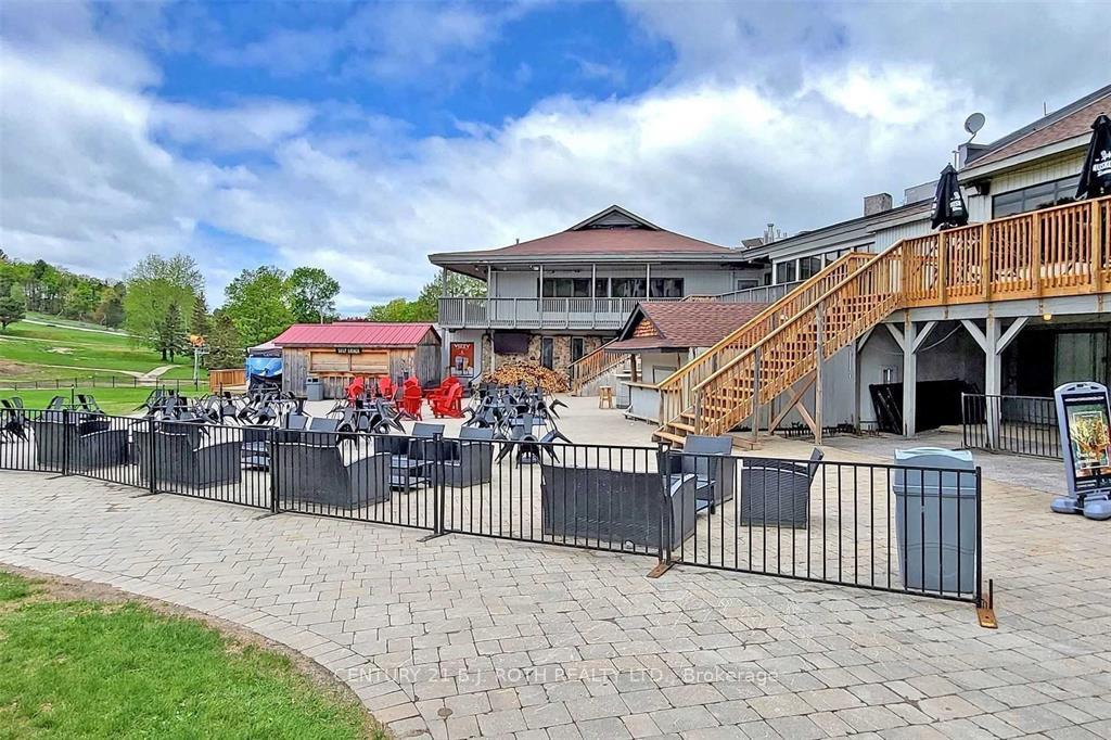 Photo 23 of Unit 406, 80 Horseshoe Boulevard, Oro-Medonte, Horseshoe Valley — HOMEH