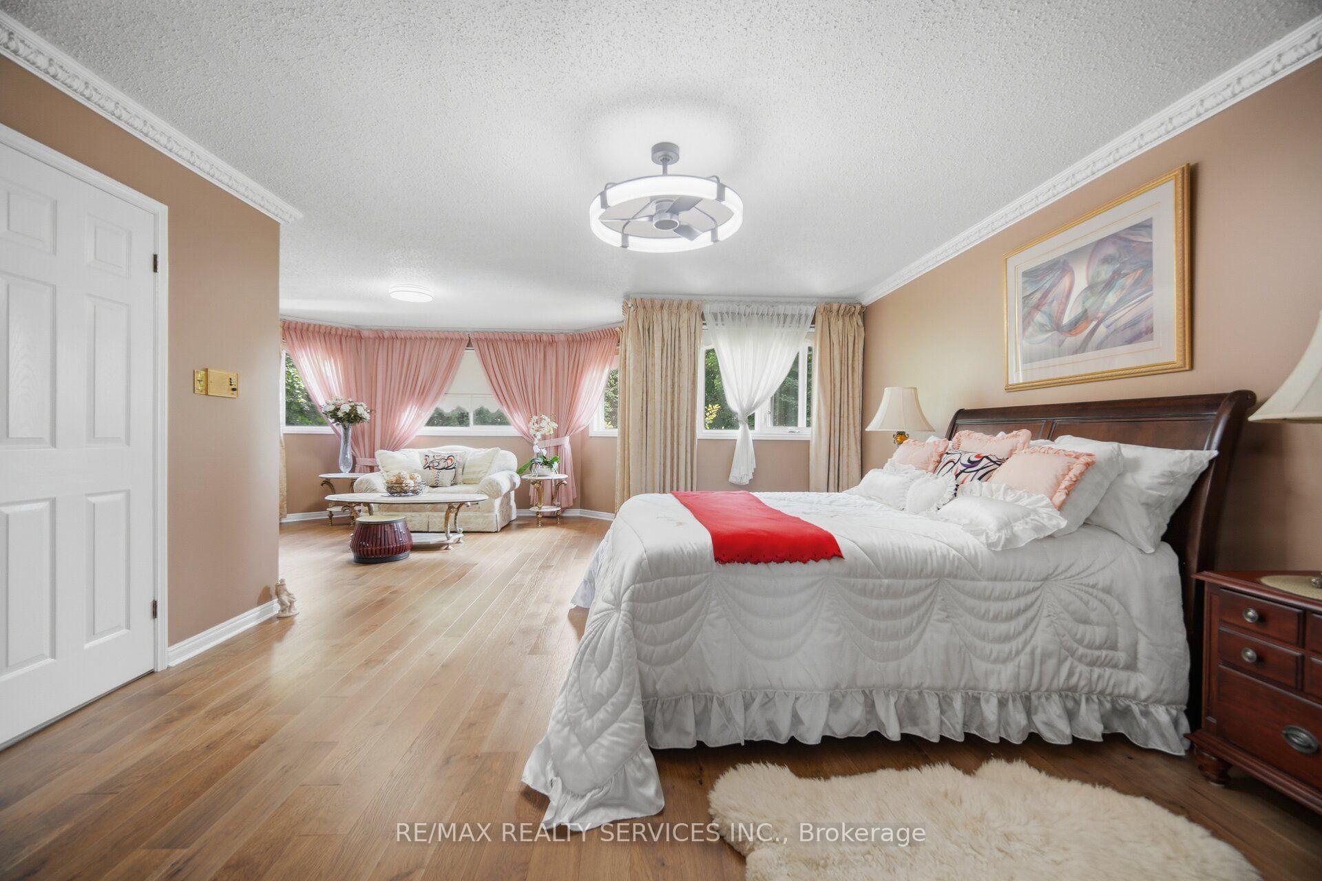Photo 27 of 29 Christie Drive, Brampton, Snelgrove — HOMEH