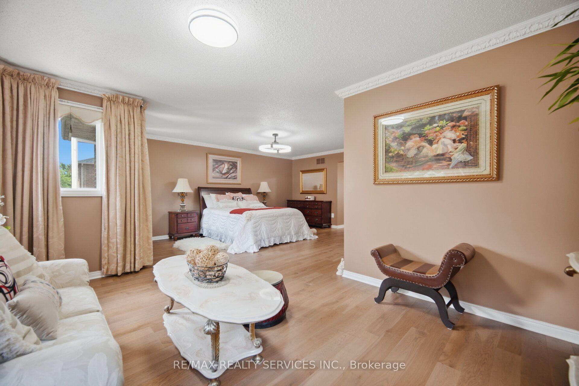 Photo 29 of 29 Christie Drive, Brampton, Snelgrove — HOMEH