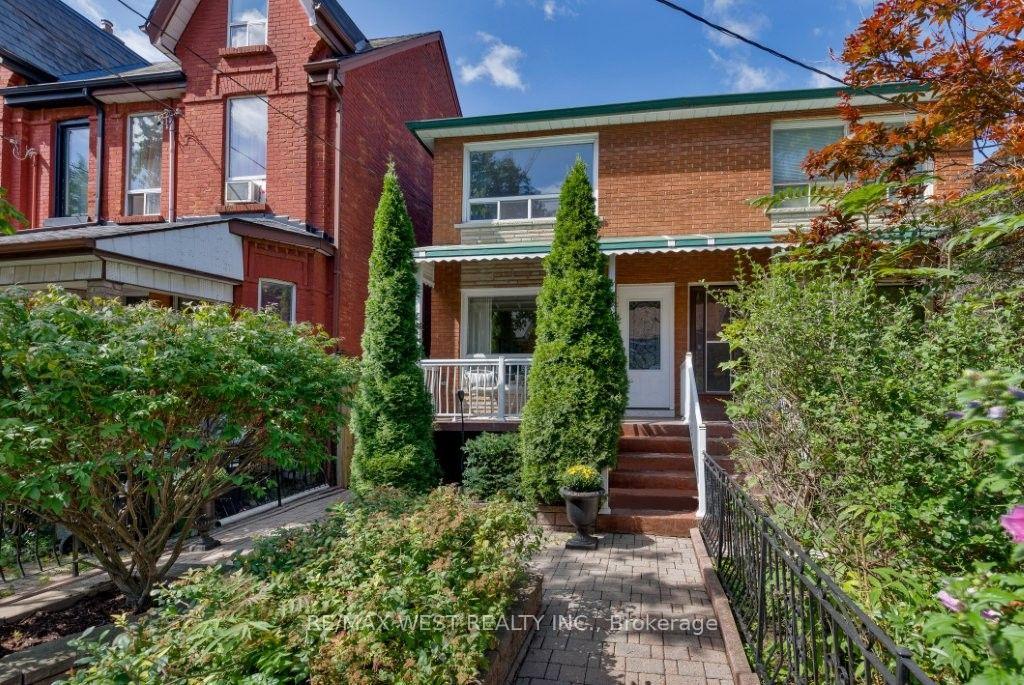 Photo 1 of 214 Markham Street, Toronto, Trinity-Bellwoods — HOMEH