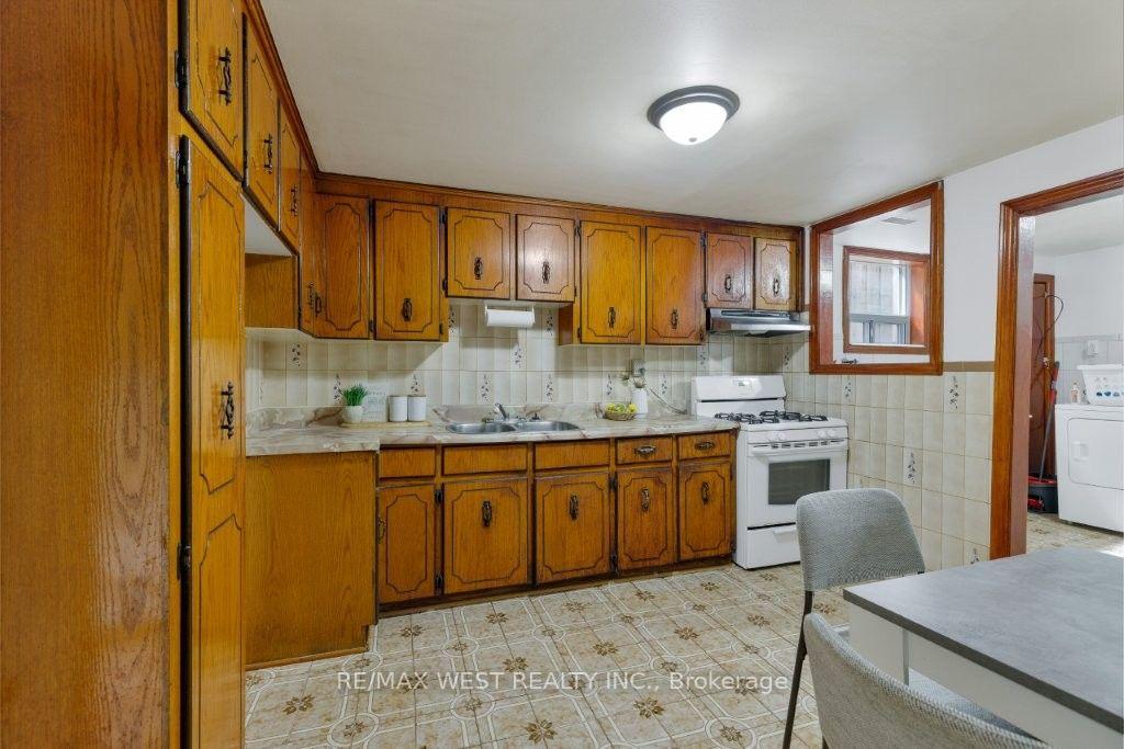 Photo 26 of 214 Markham Street, Toronto, Trinity-Bellwoods — HOMEH