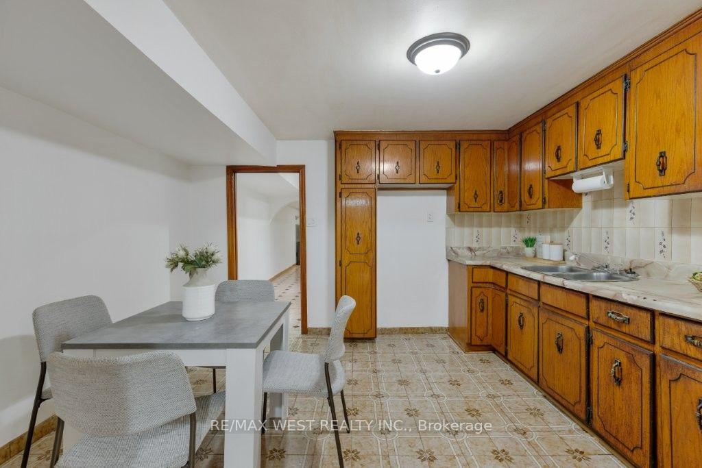 Photo 27 of 214 Markham Street, Toronto, Trinity-Bellwoods — HOMEH